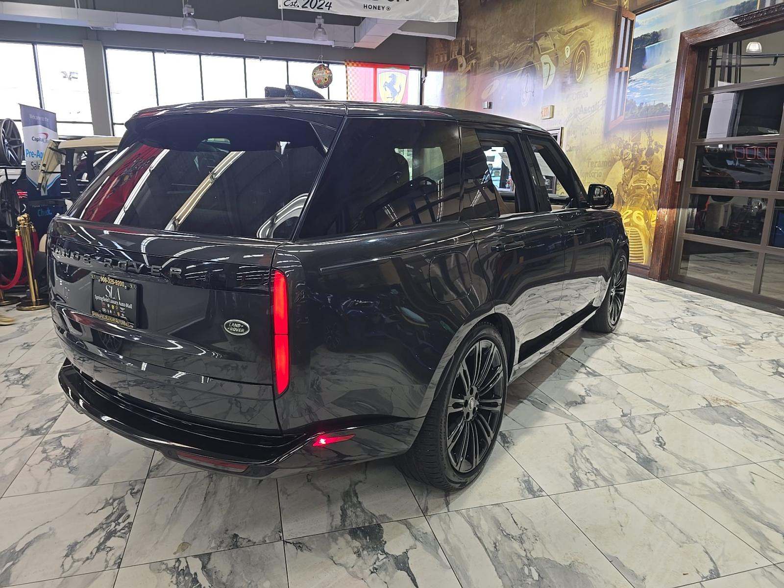 2023 Land Rover Range Rover SE AWD