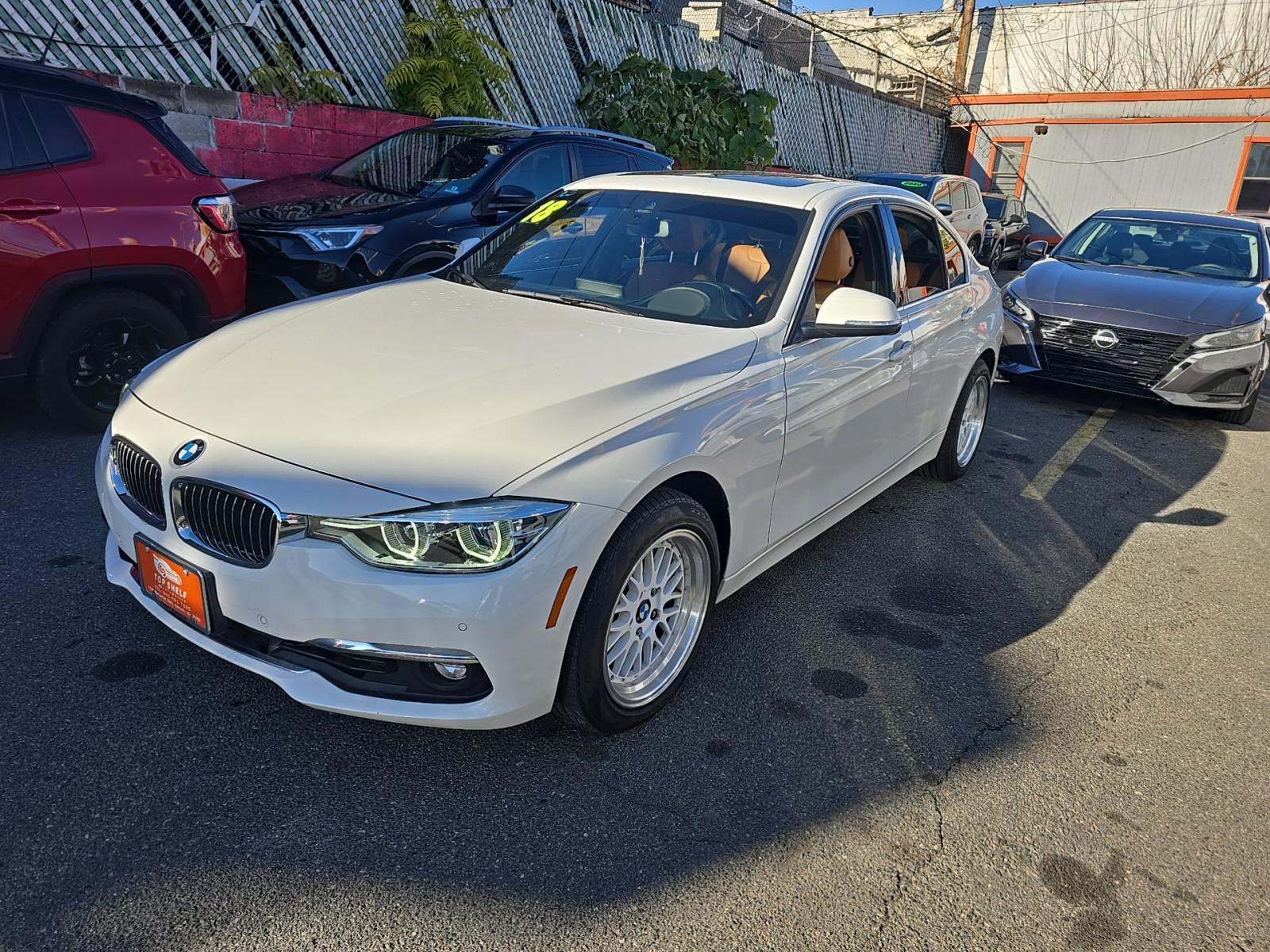 2018 BMW 3 Series Sedan 330i xDrive LUXURY LINE