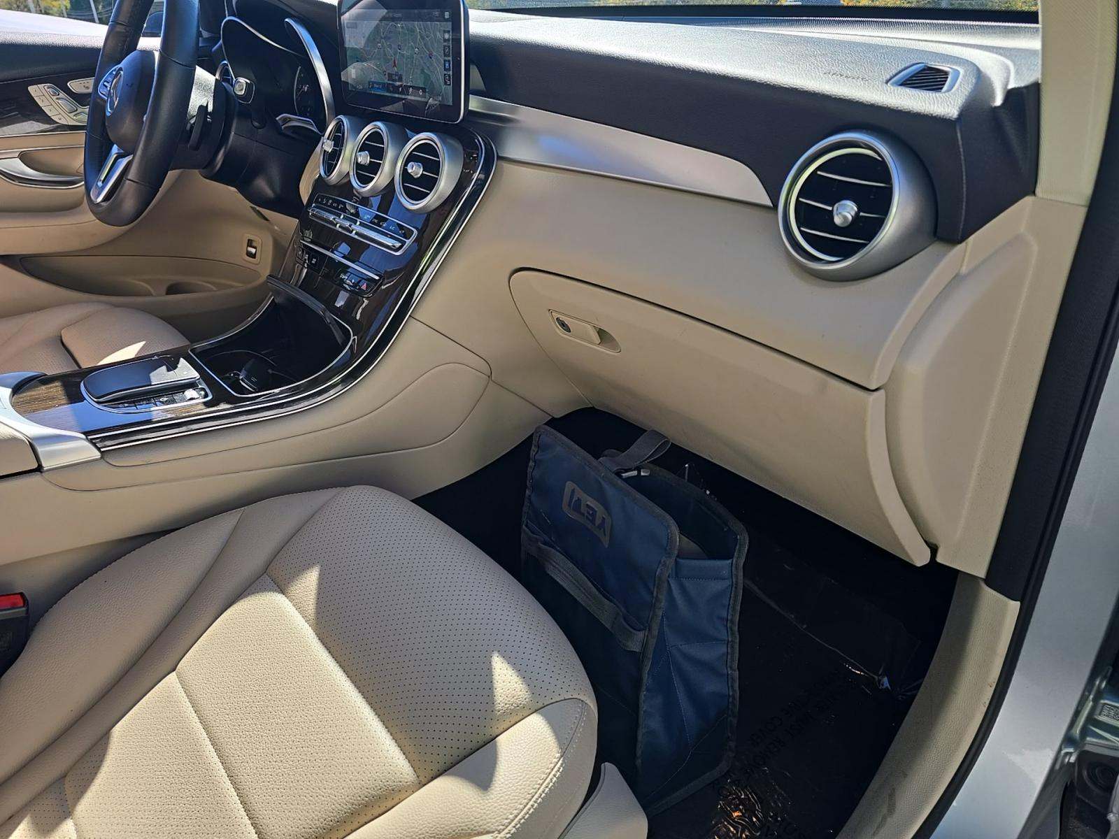 2022 Mercedes-Benz GLC GLC 300 AWD