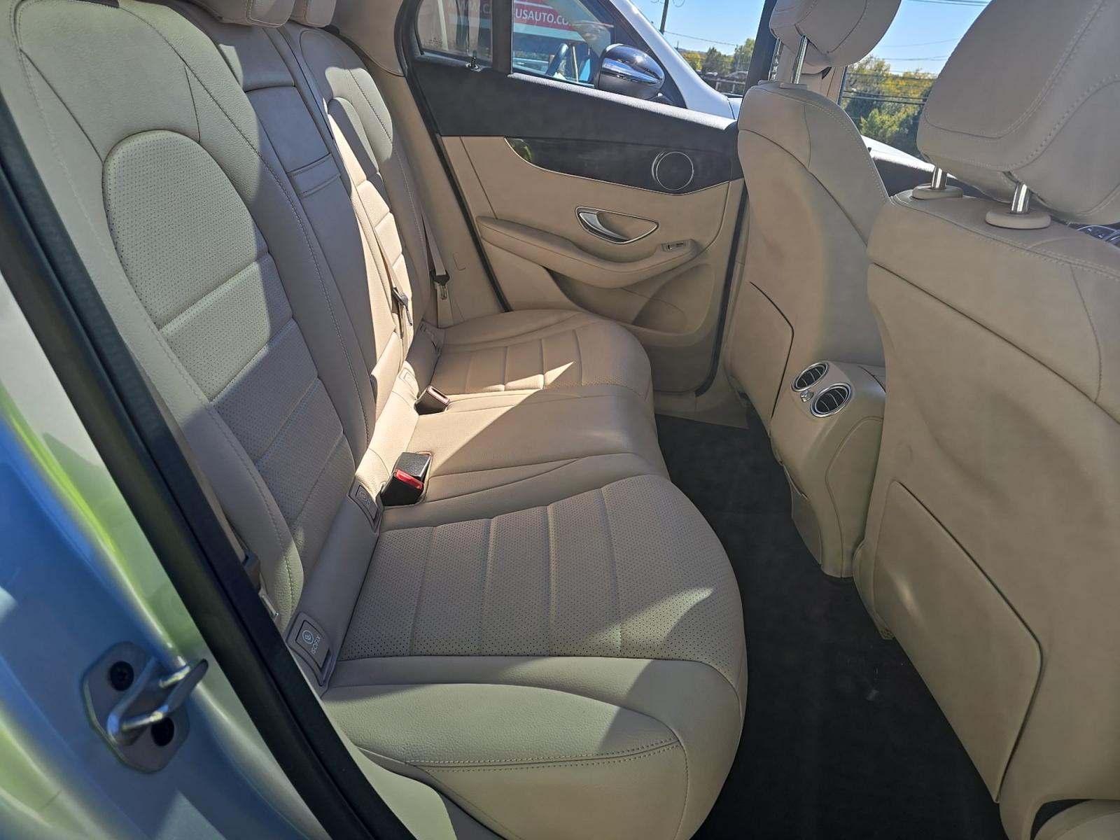 2022 Mercedes-Benz GLC GLC 300 AWD