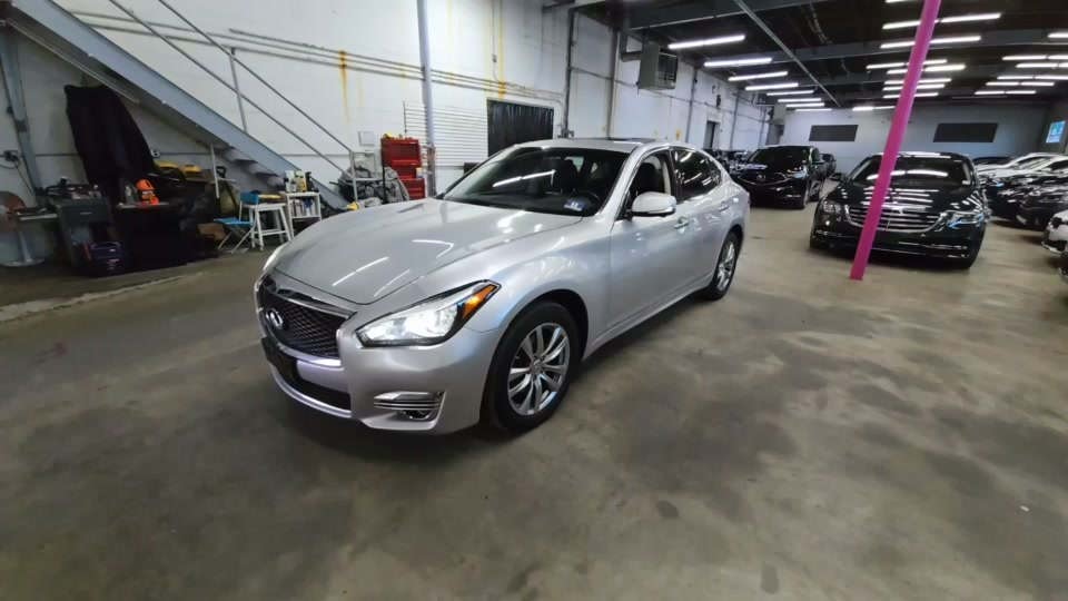 2015 INFINITI Q70 3.7
