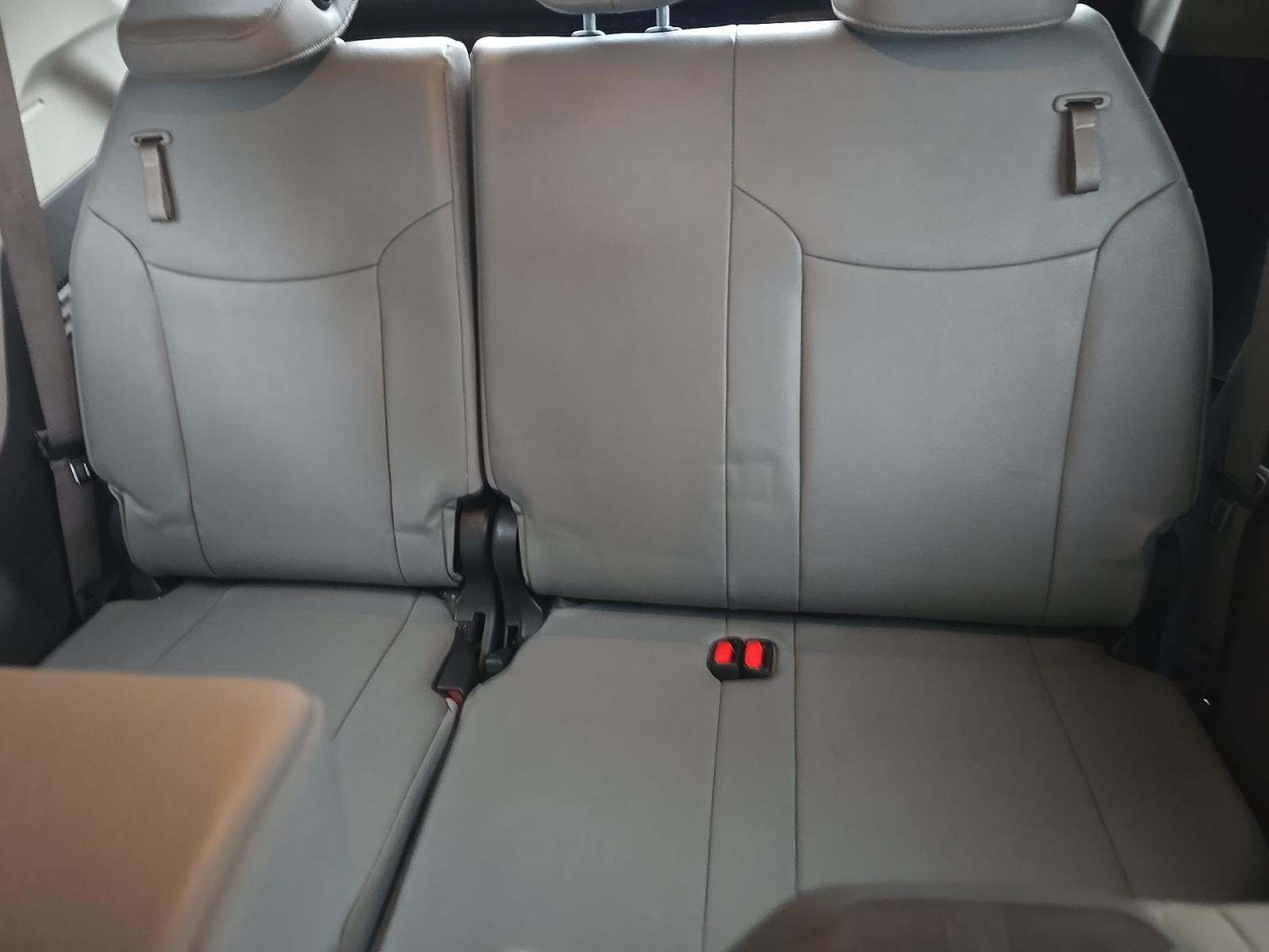 2024 Toyota Sienna XLE FWD