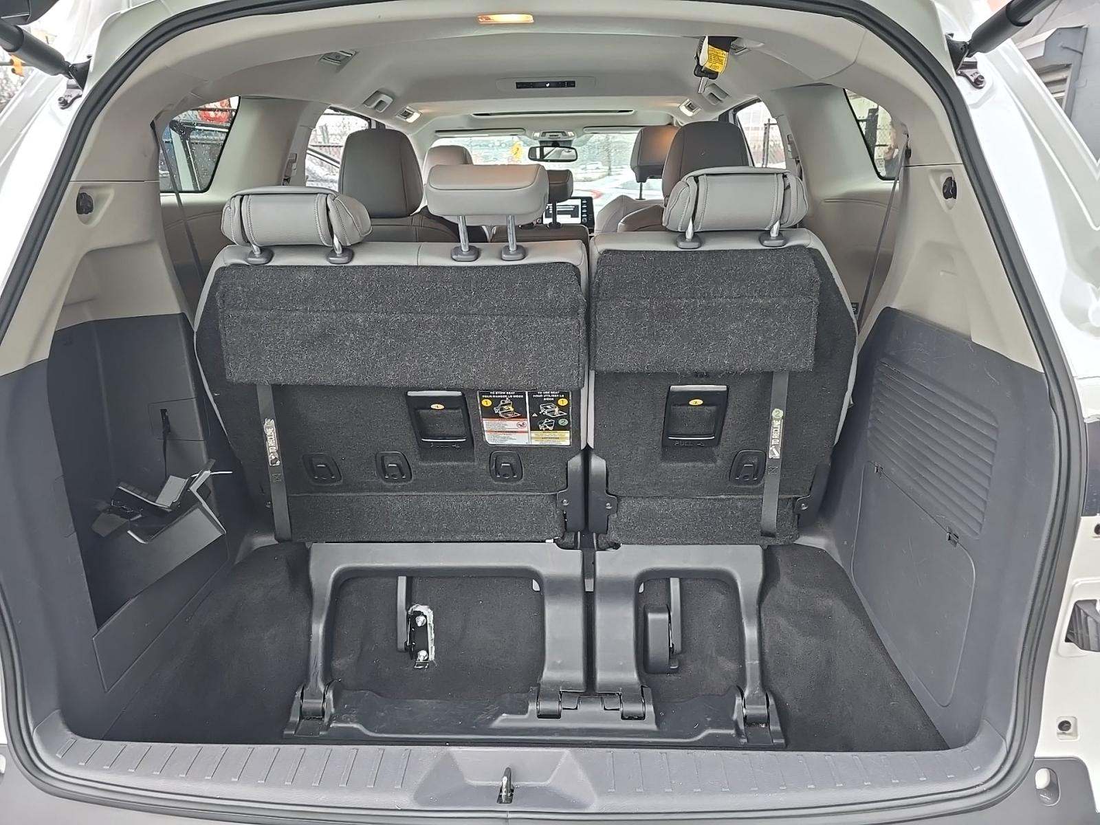 2024 Toyota Sienna XLE FWD