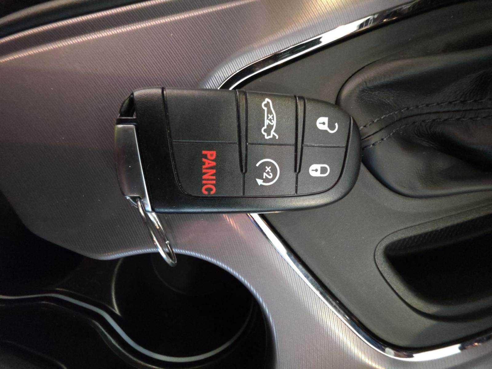 DODGE CHALLENGER - 8