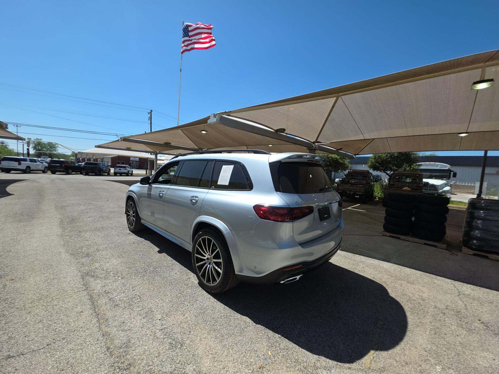 MERCEDES-BENZ GLS - 2