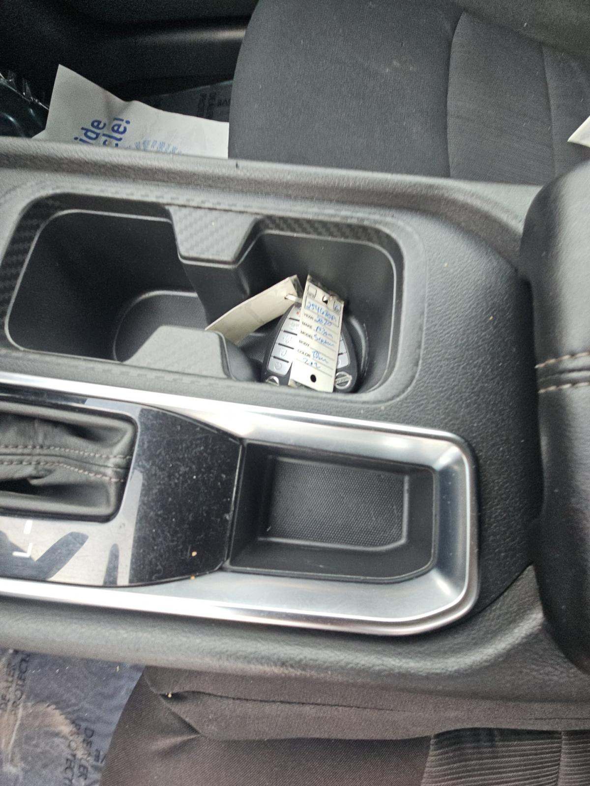 NISSAN SENTRA - 4