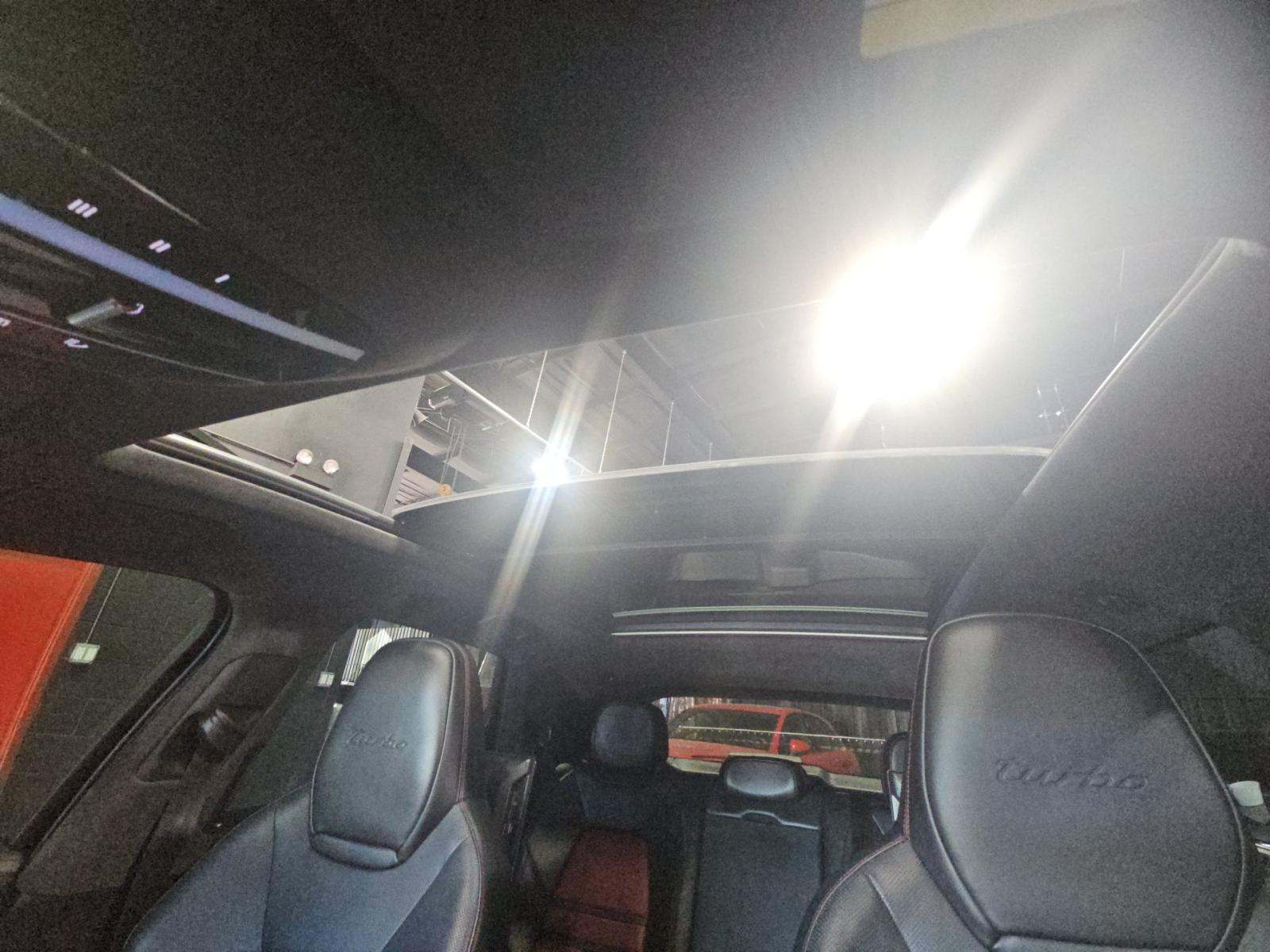 PORSCHE CAYENNE - 7