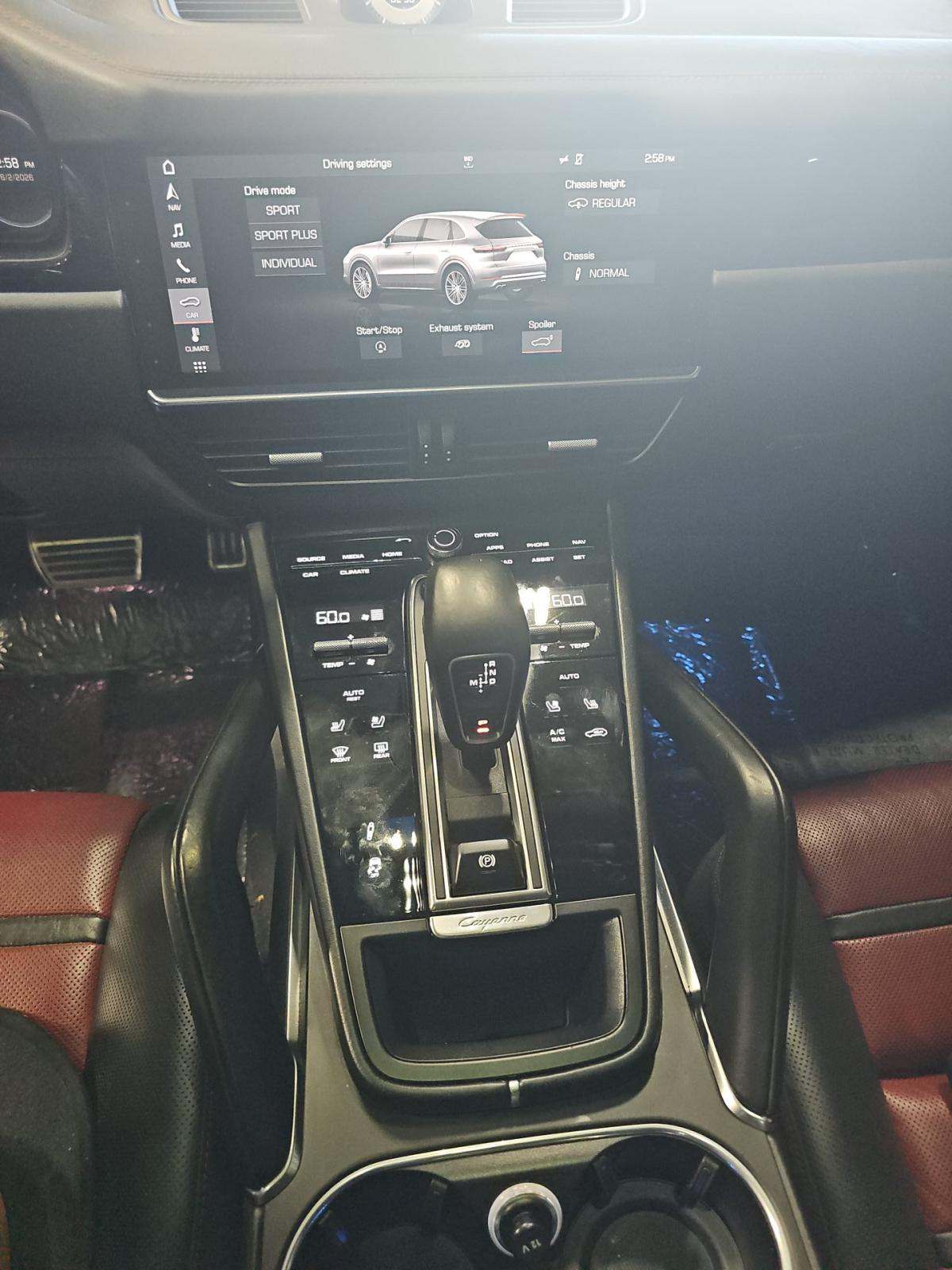 PORSCHE CAYENNE - 6