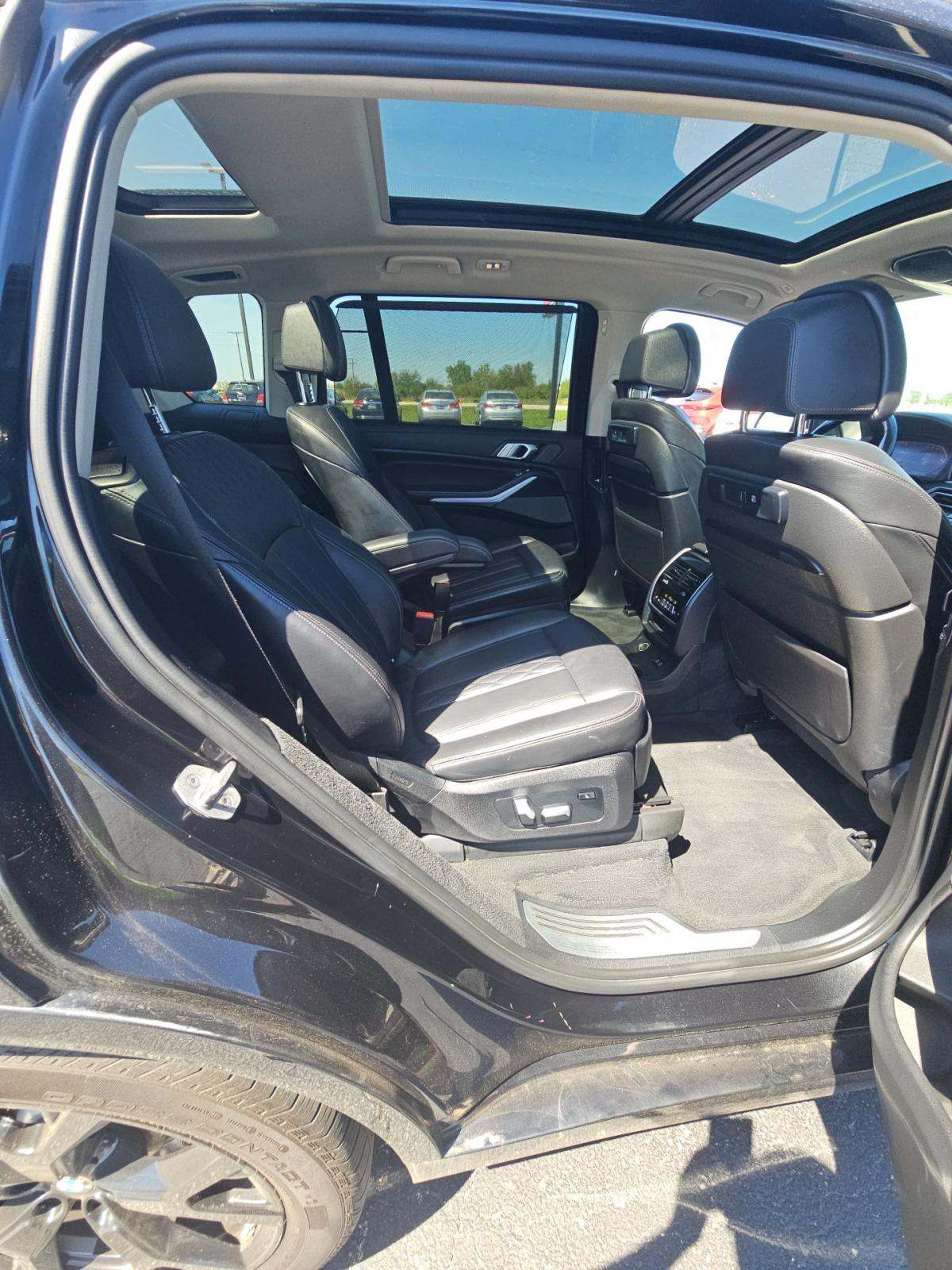 2021 BMW X7 xDrive40i AWD 104730 miles - купити Авто з сша BMW у