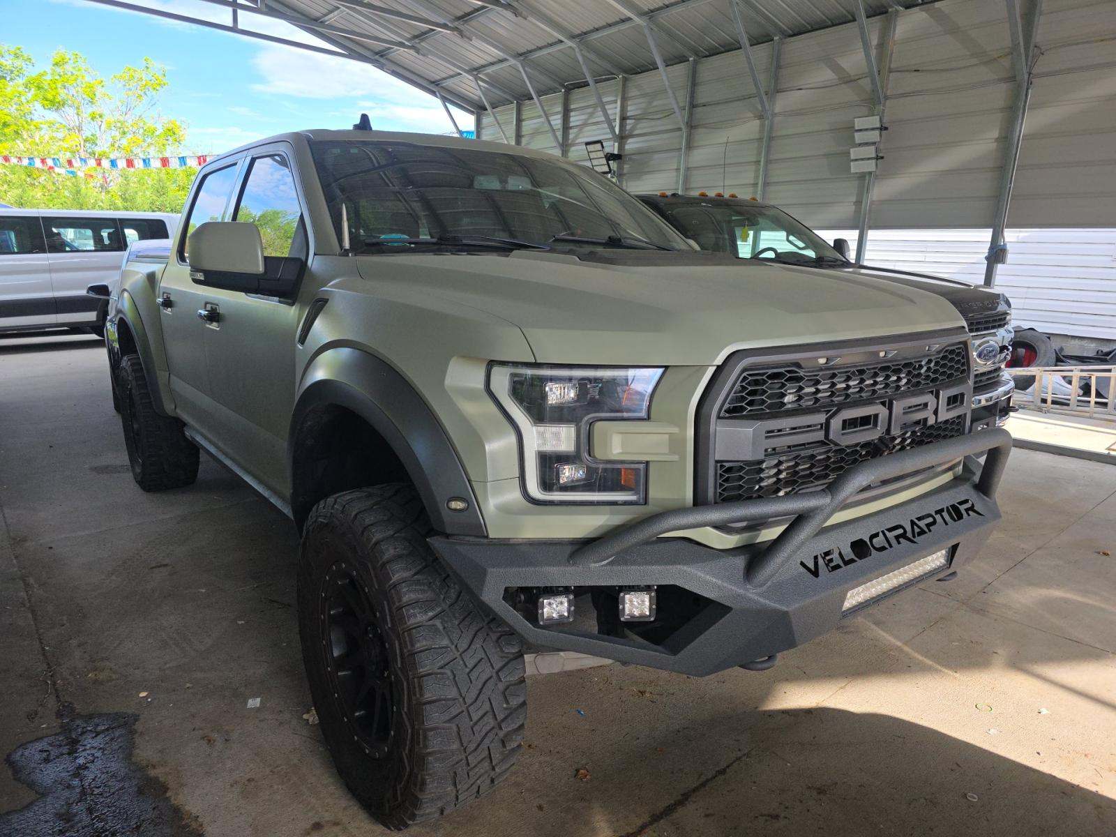 FORD F-150 - 4