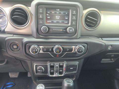 JEEP UNLIMITED SPORT S - 10