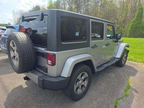 JEEP UNLIMITED SAHARA - 3