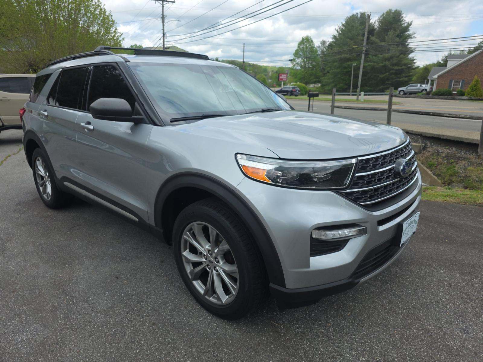 FORD EXPLORER - 4