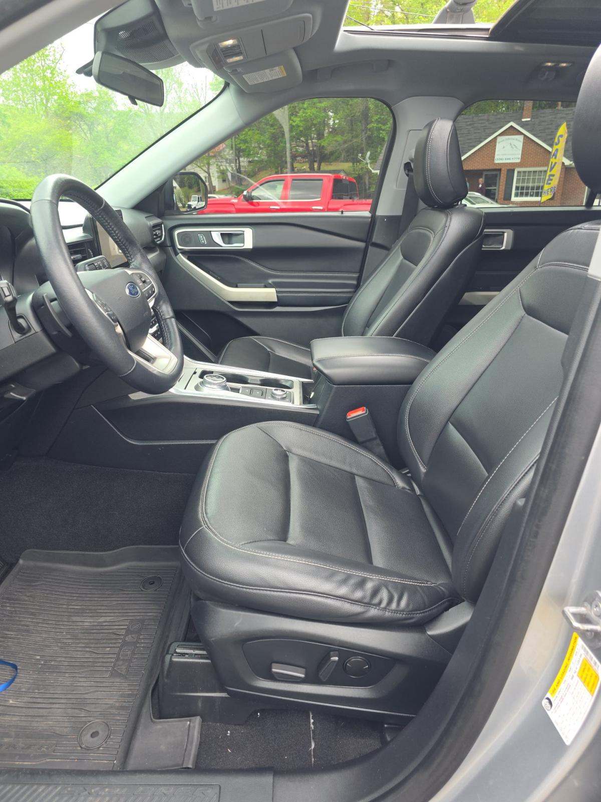 FORD EXPLORER - 6