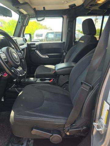 JEEP UNLIMITED SAHARA - 6