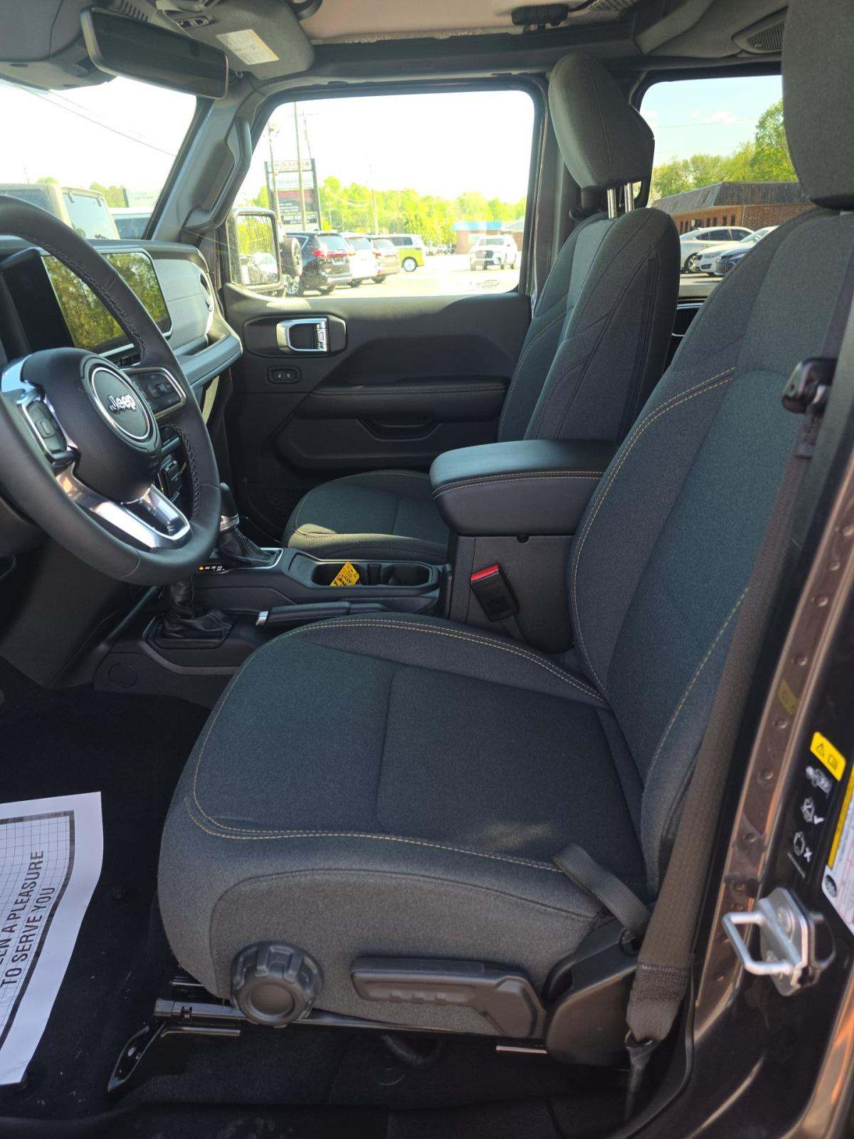 JEEP 4XE BACKCOUNTRY - 6