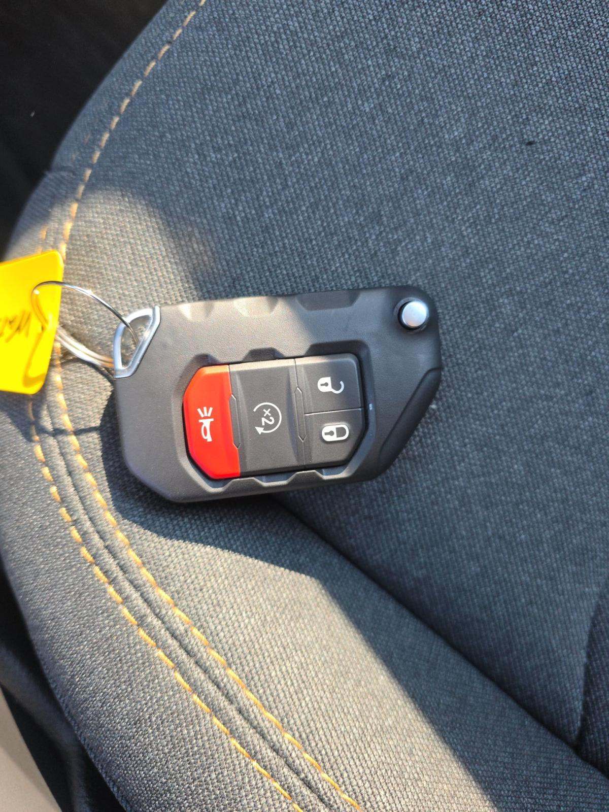 JEEP 4XE BACKCOUNTRY - 8