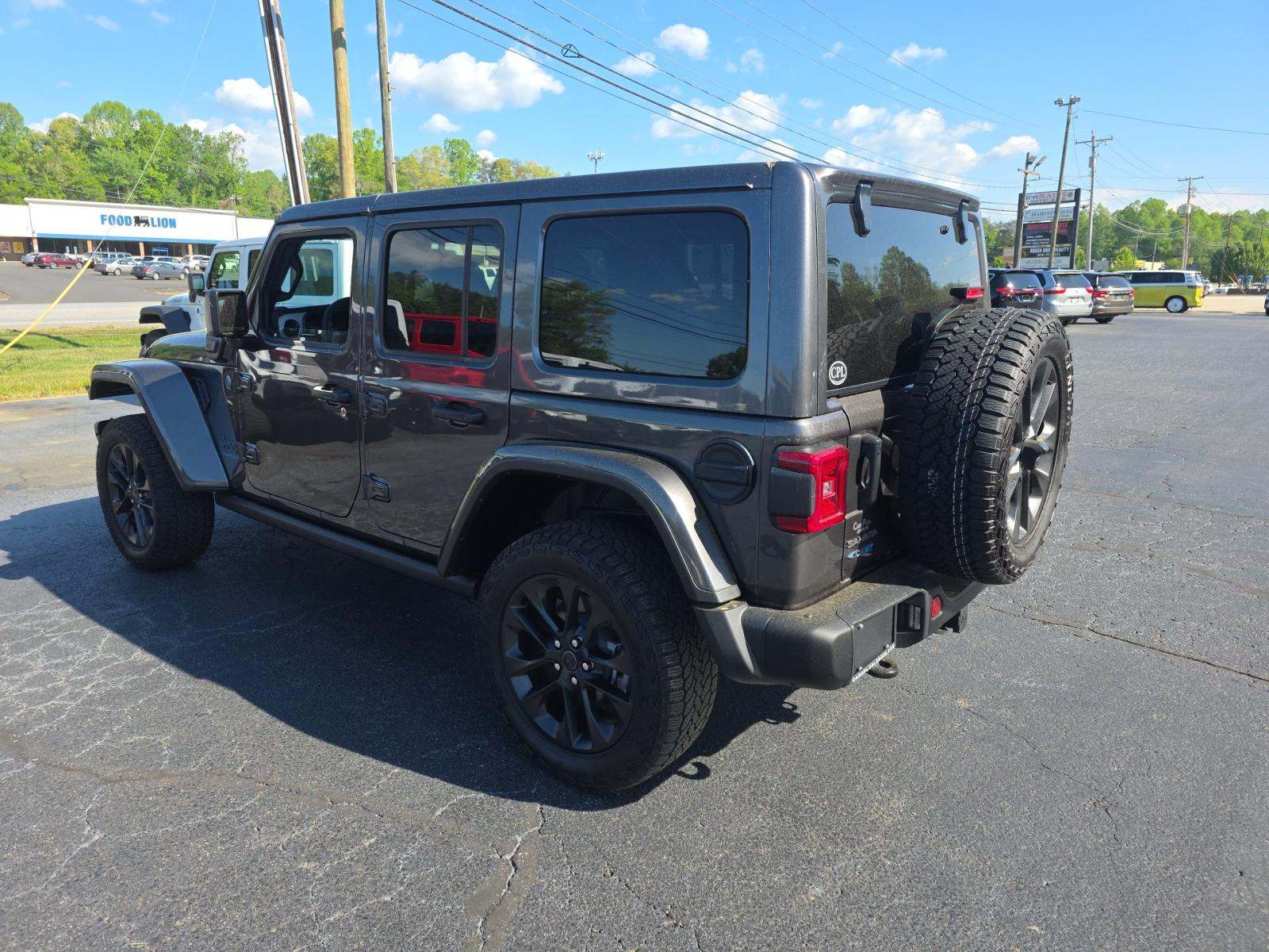 JEEP 4XE BACKCOUNTRY - 2