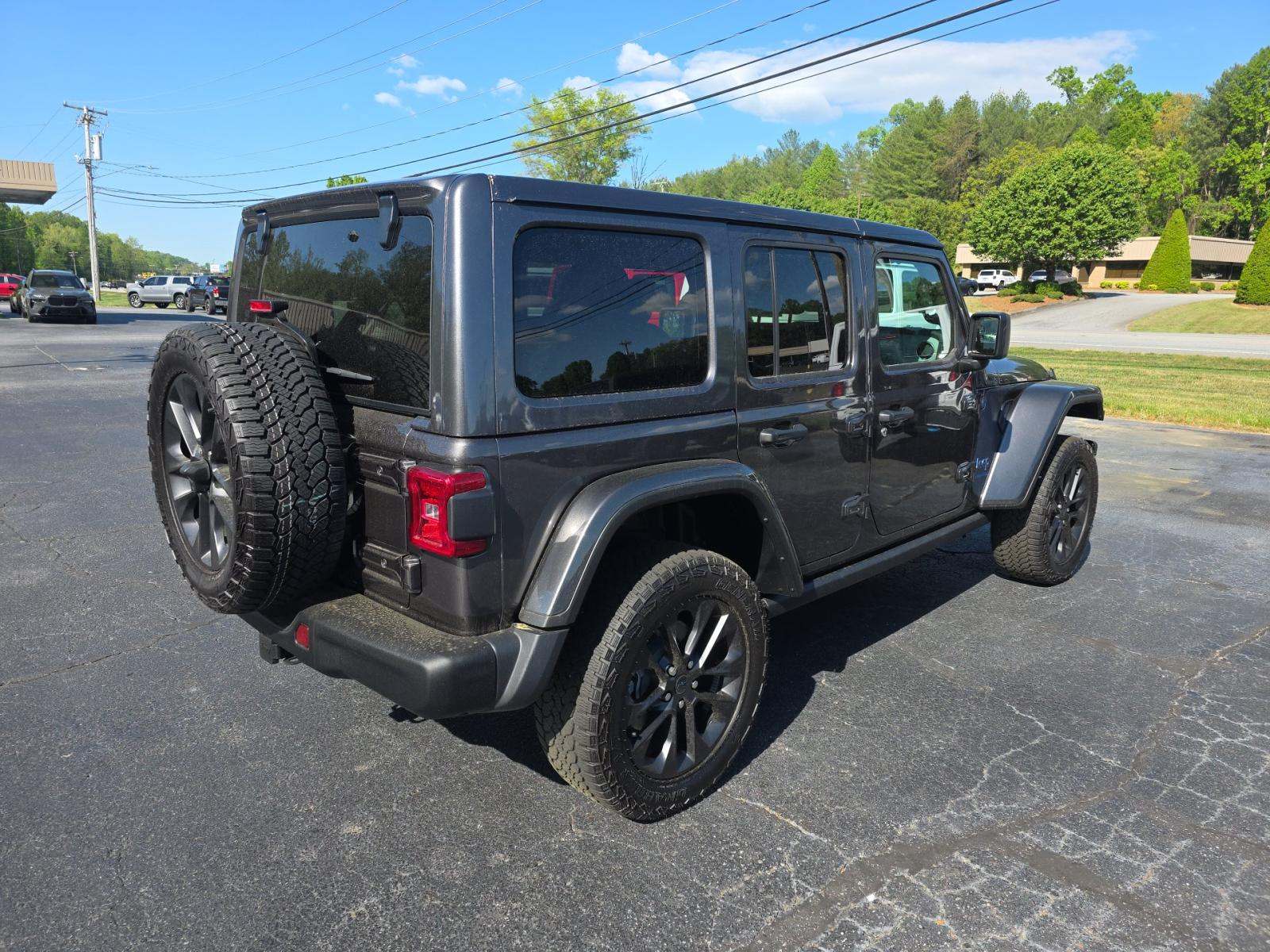 JEEP 4XE BACKCOUNTRY - 3