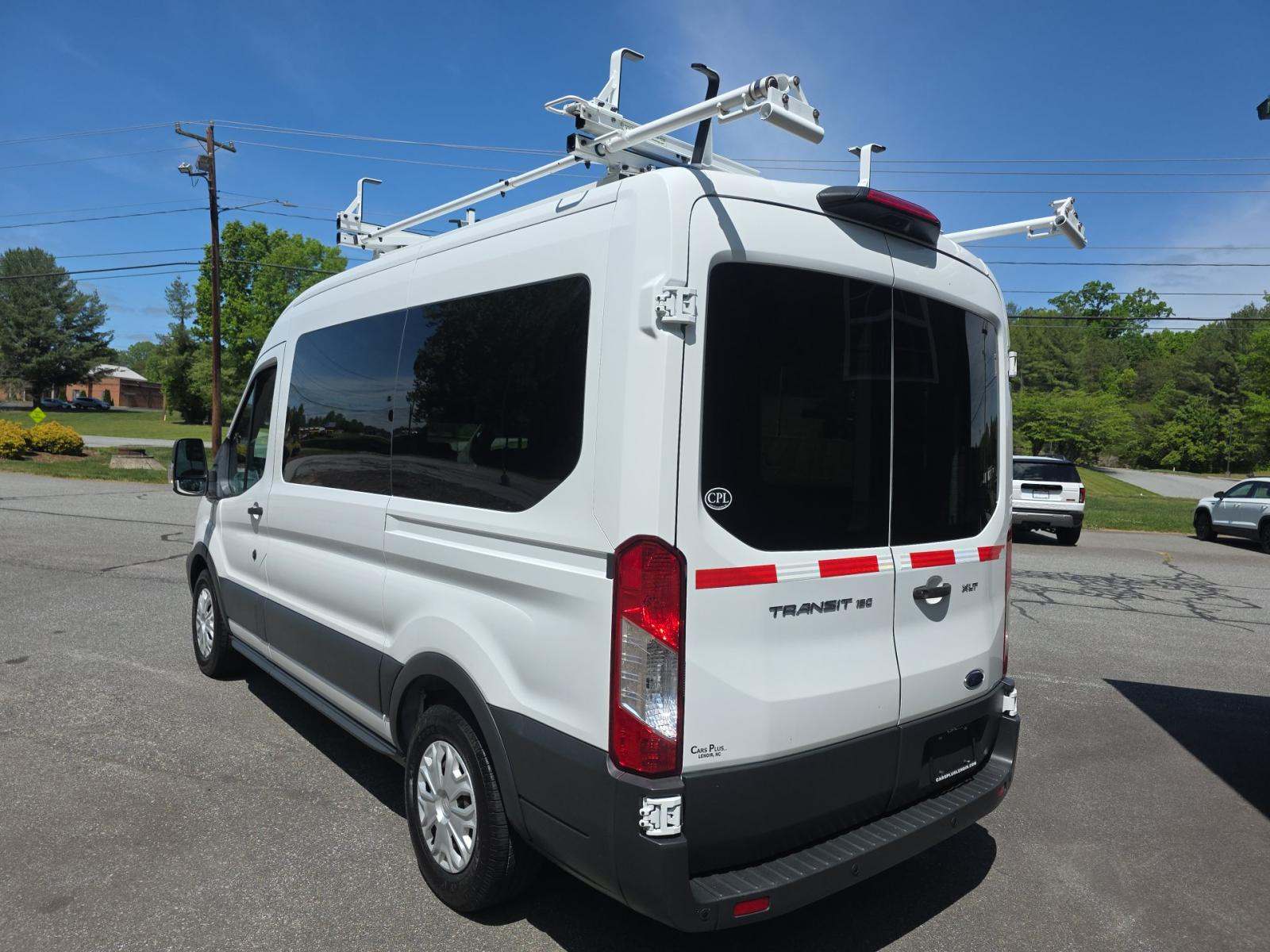 FORD TRANSIT 150 - 2