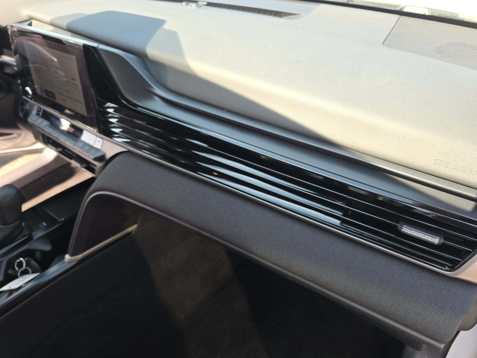 2025 Toyota Camry LE FWD