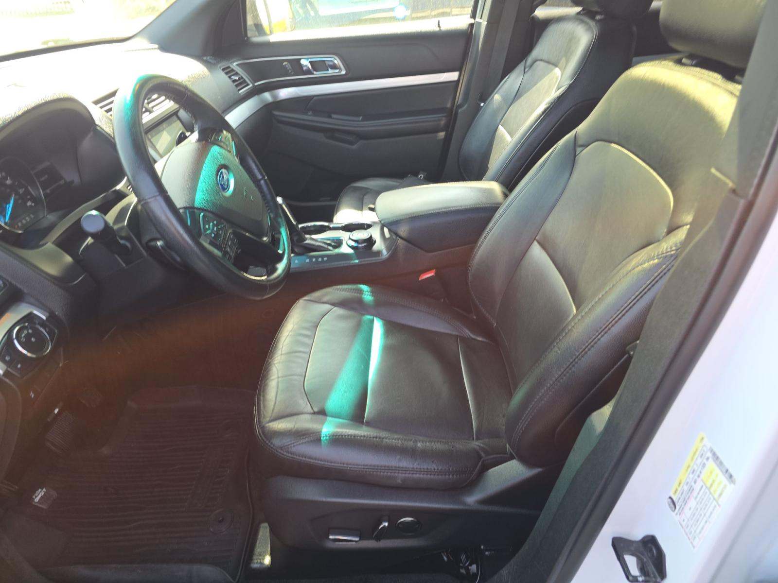 FORD EXPLORER - 6