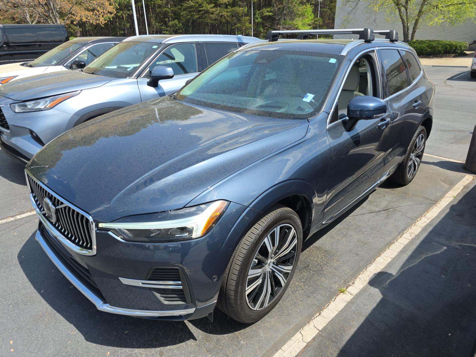 2022 Volvo XC60 B5 Inscription FWD