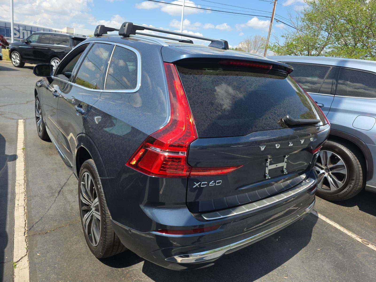 2022 Volvo XC60 B5 Inscription FWD