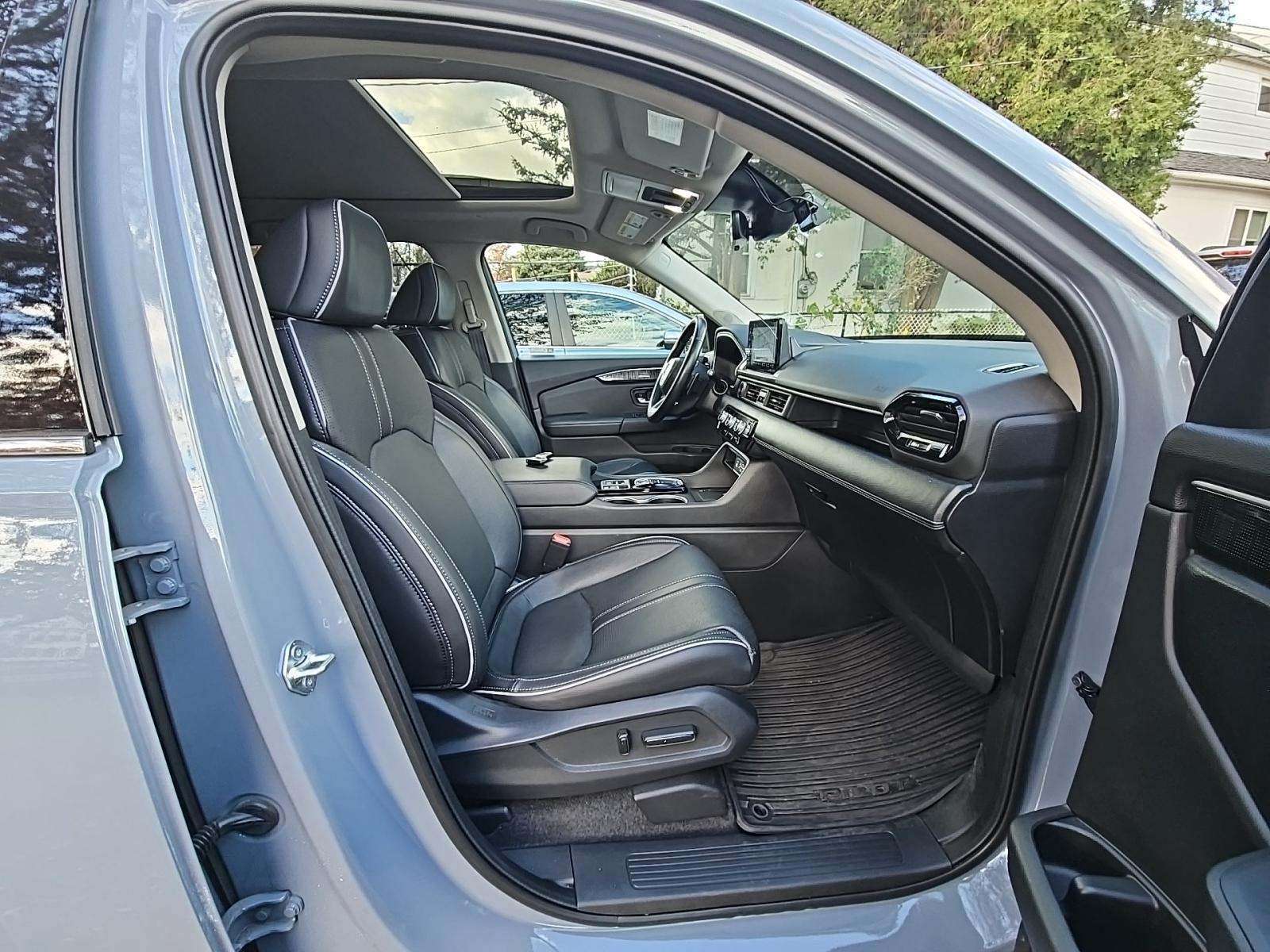 2023 Honda Pilot Elite AWD