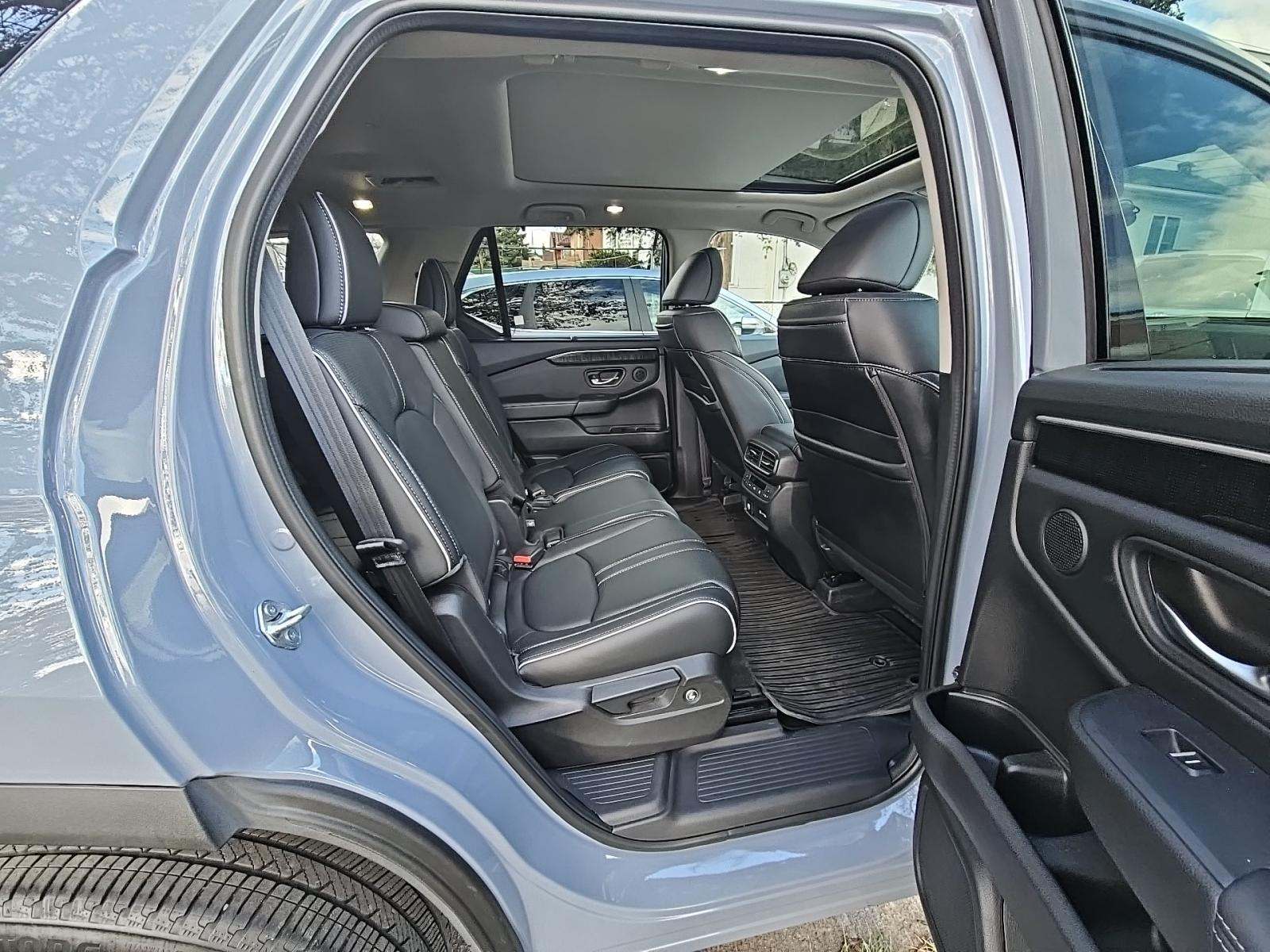 2023 Honda Pilot Elite AWD