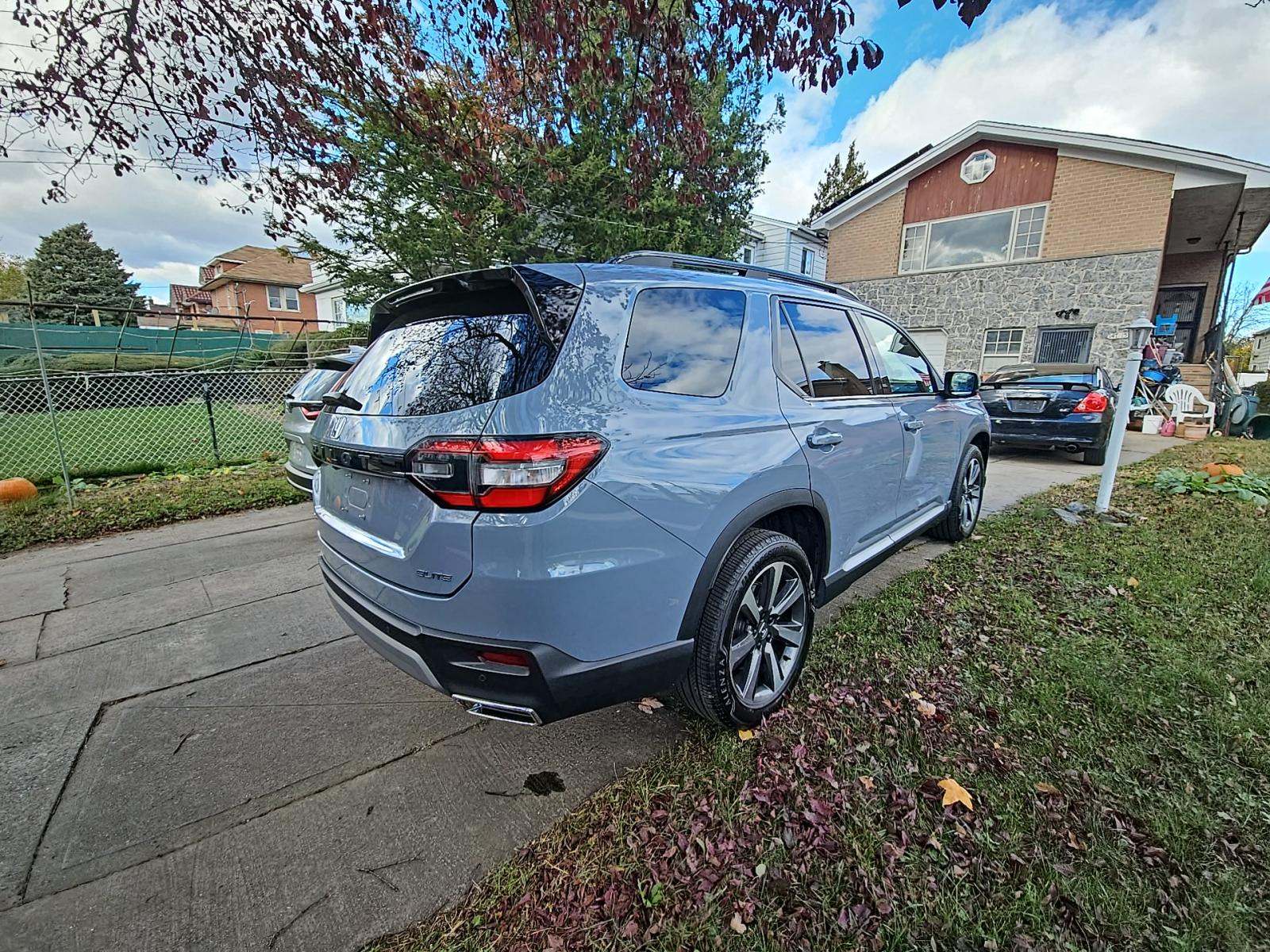 2023 Honda Pilot Elite AWD