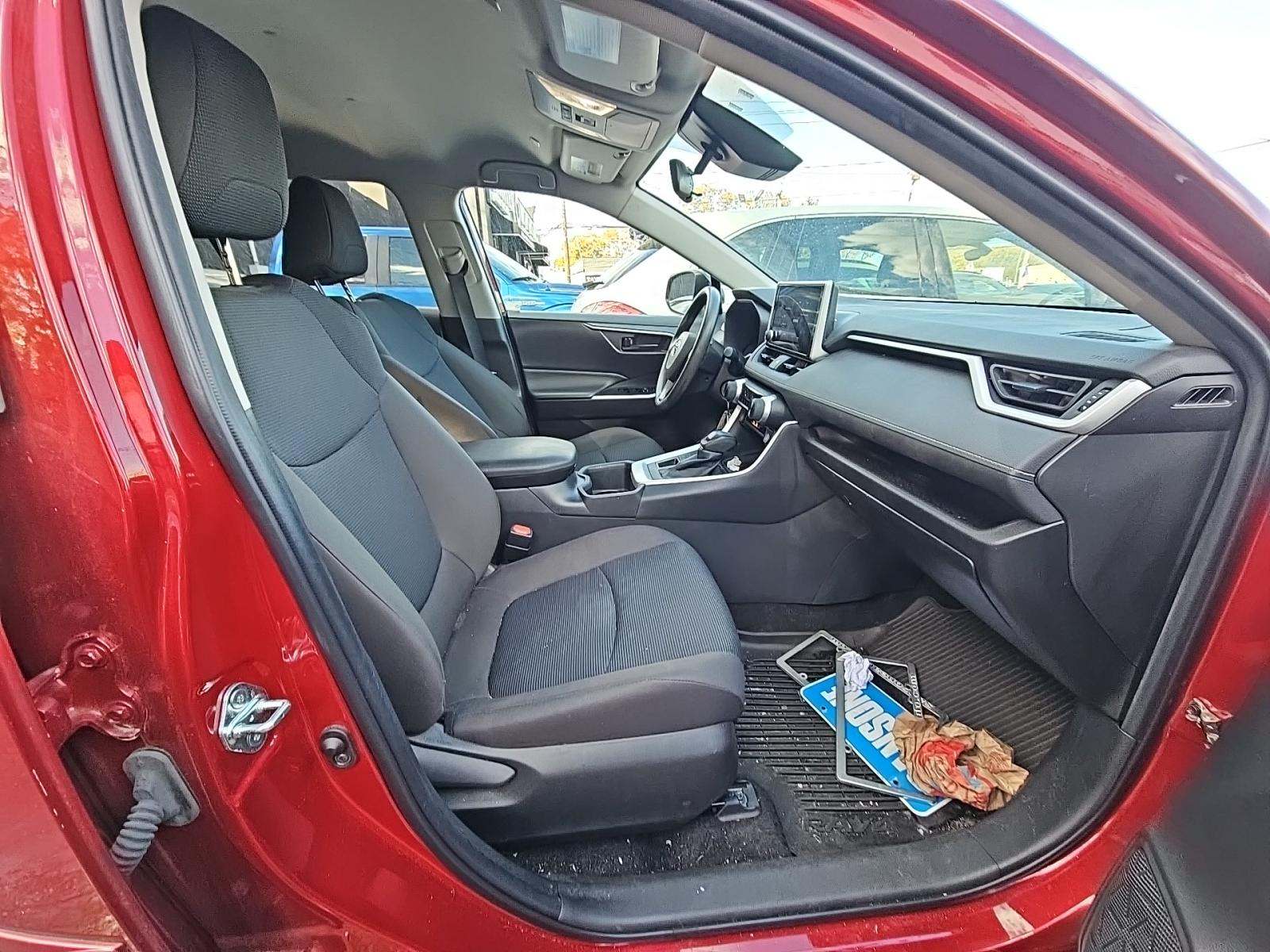 2023 Toyota RAV4 LE AWD