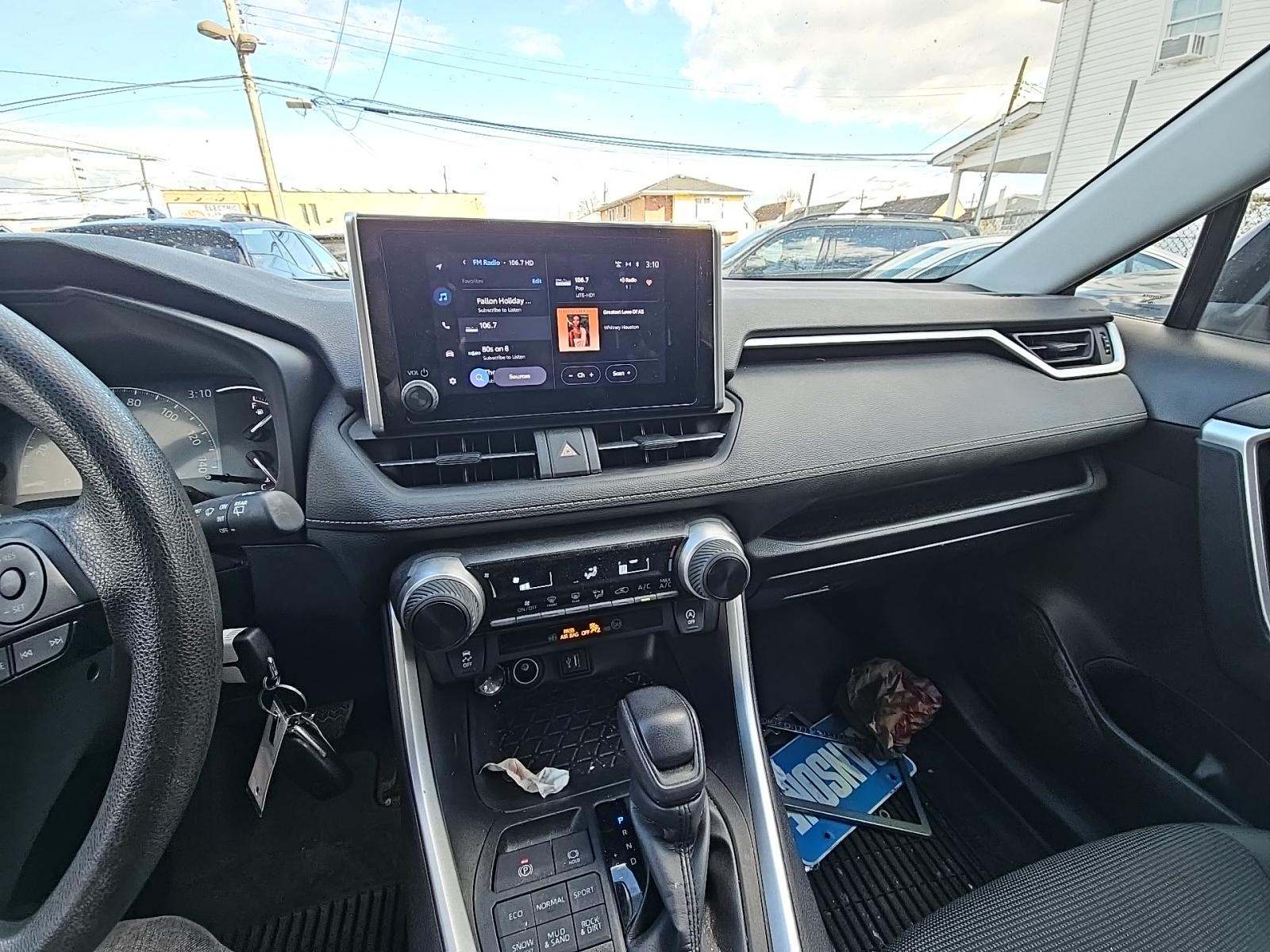 2023 Toyota RAV4 LE AWD