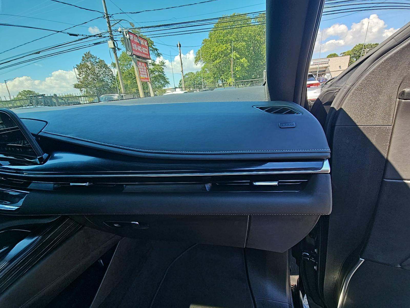 2023 Cadillac Escalade Sport AWD