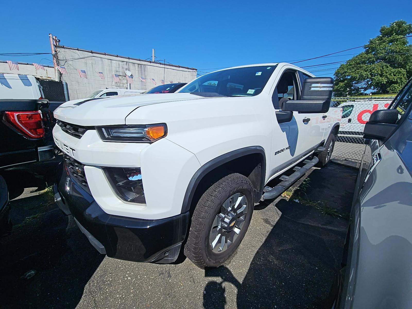 2022 Chevrolet Silverado 2500HD Custom AWD