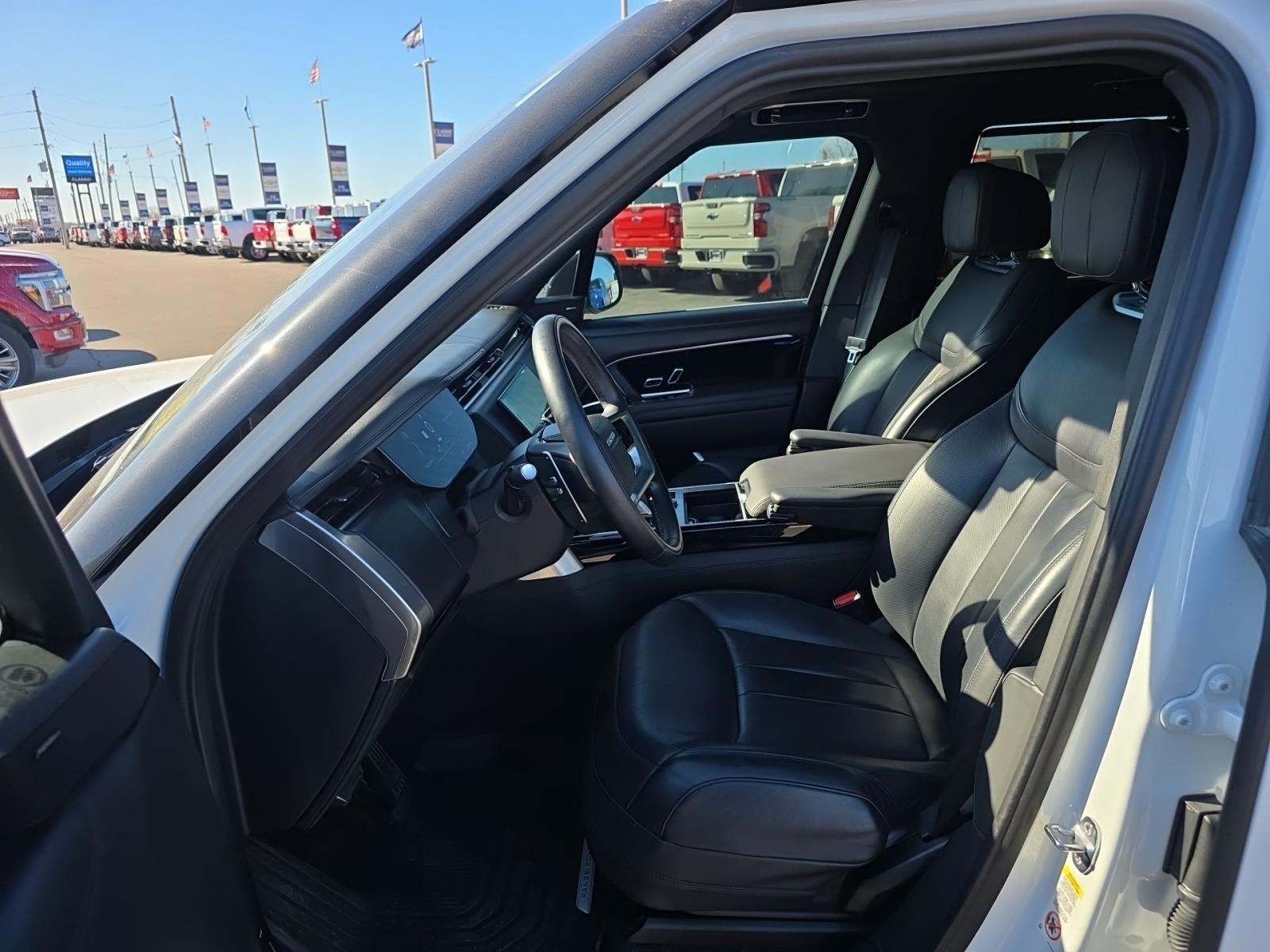 2023 Land Rover Range Rover Plug-In Hybrid SE AWD