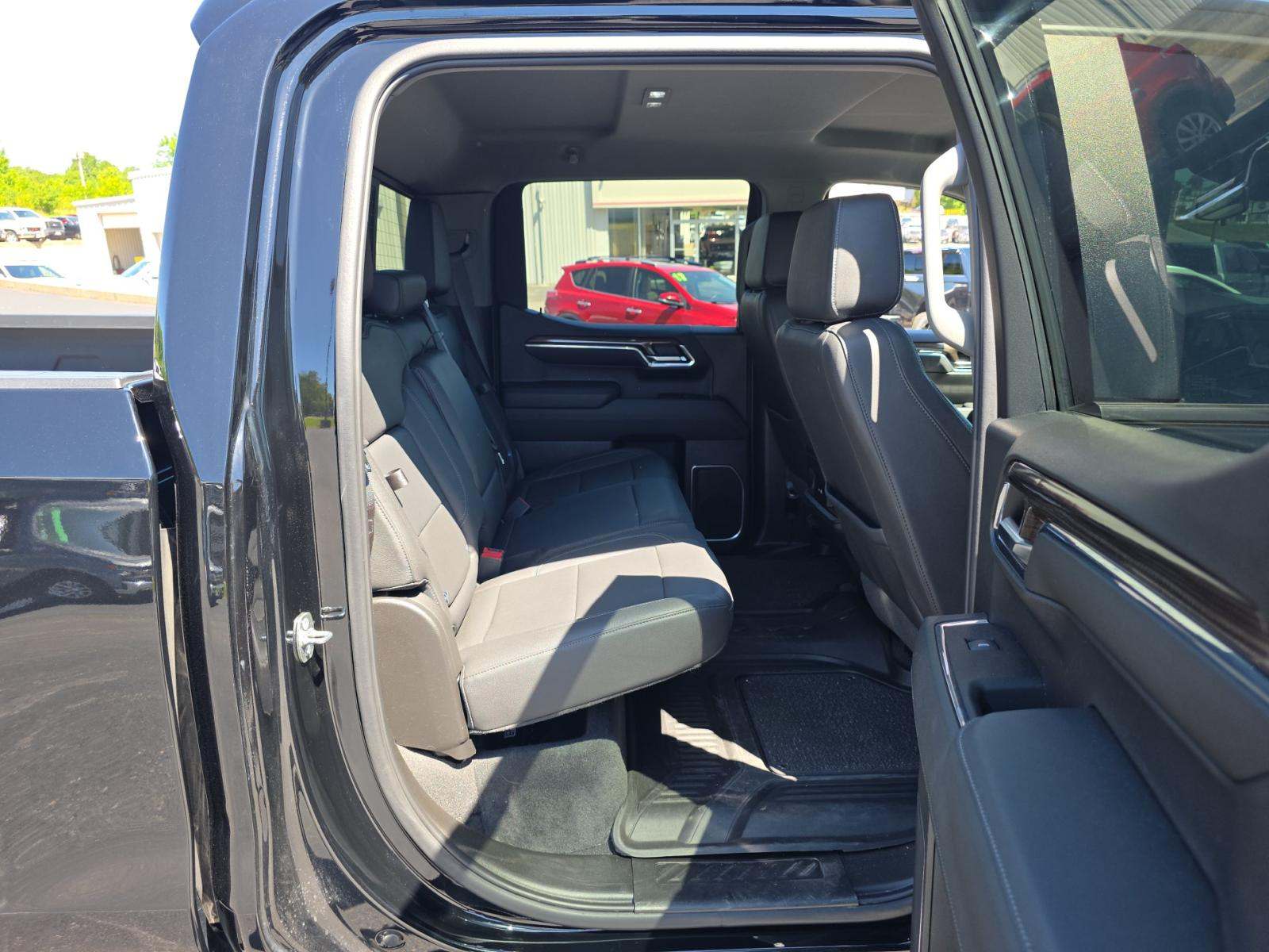 2024 Chevrolet Silverado 1500 RST AWD