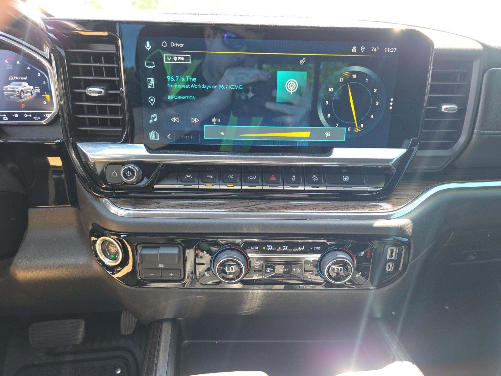 2024 Chevrolet Silverado 1500 RST AWD
