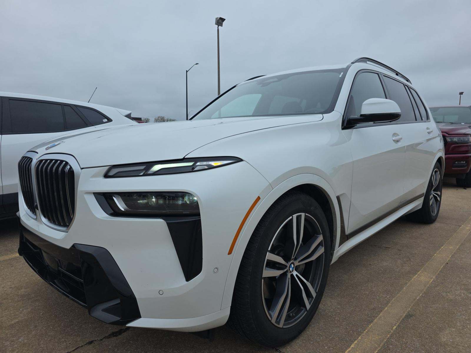 2025 BMW X7 xDrive40i AWD