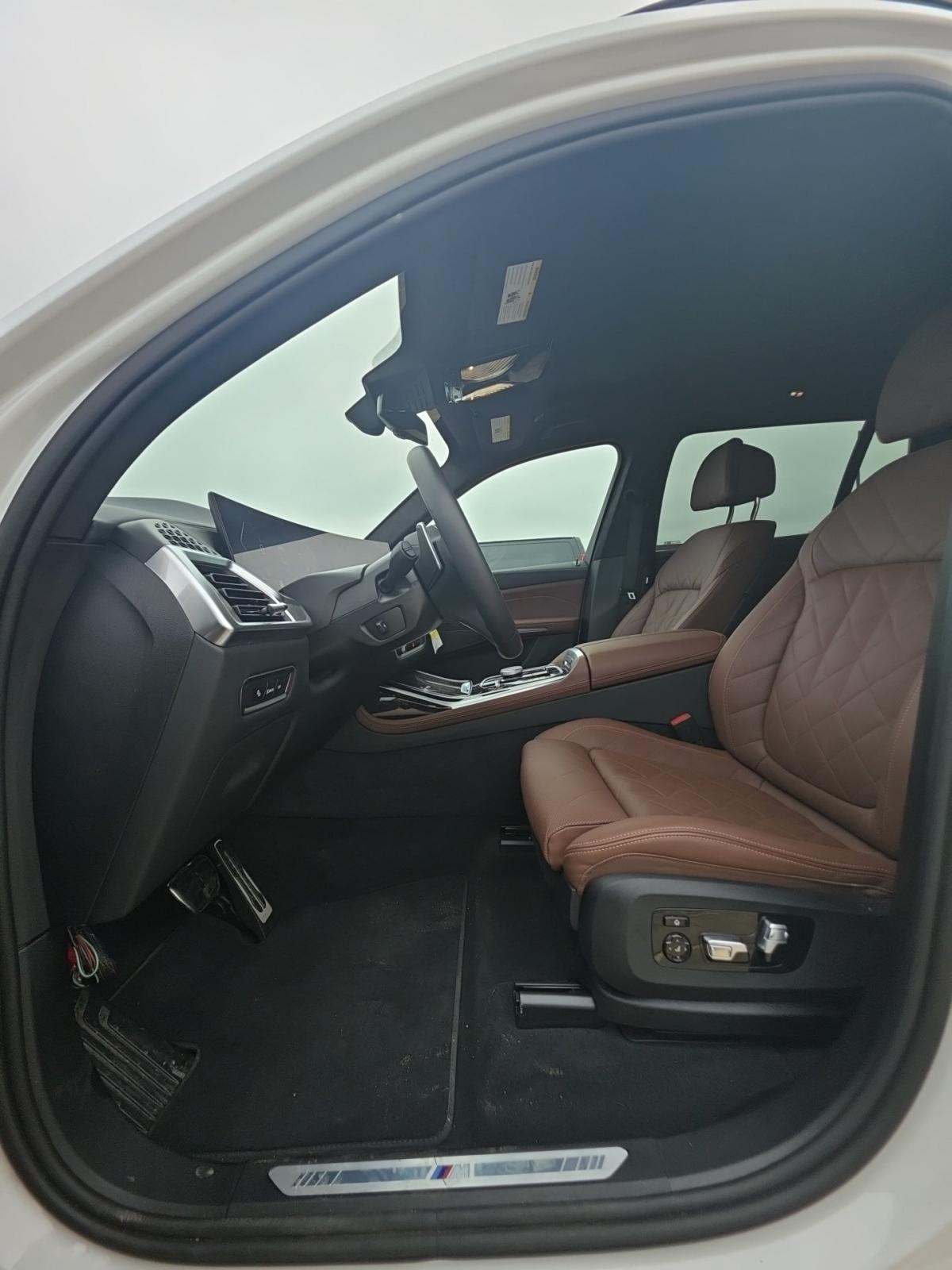 2025 BMW X7 xDrive40i AWD