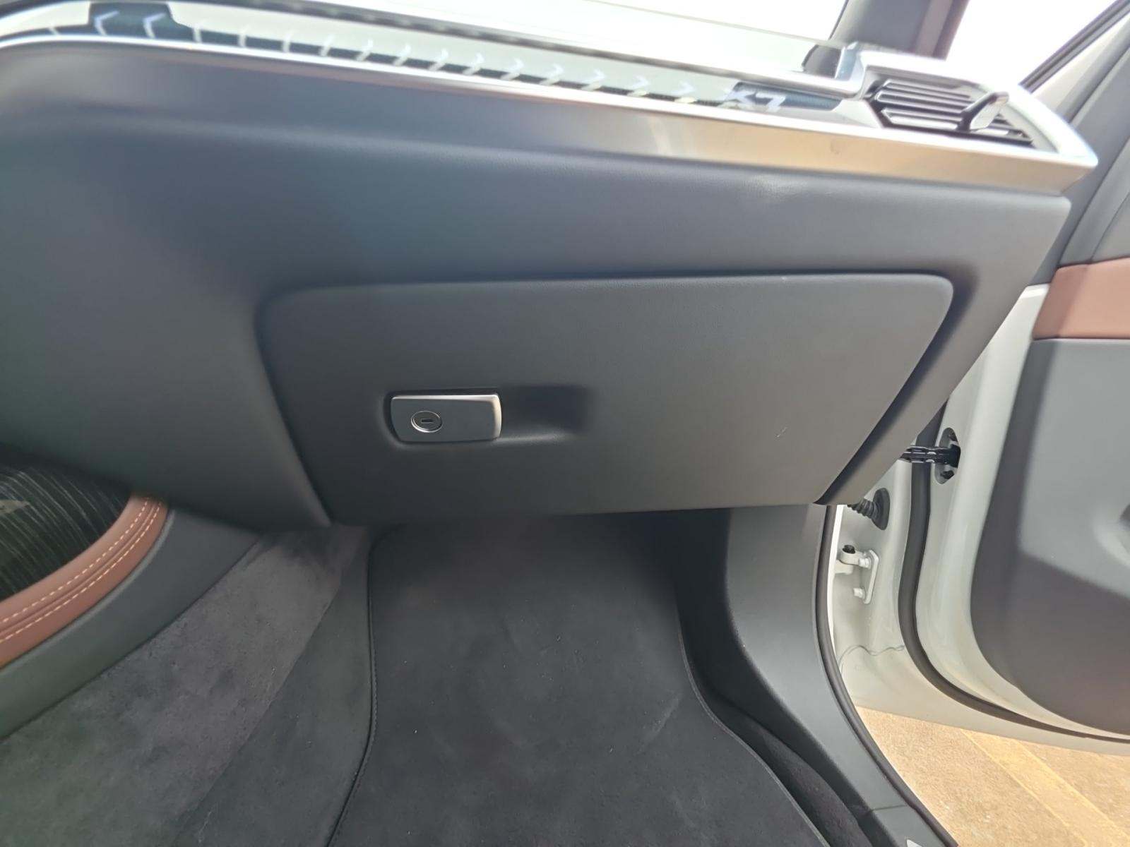 2025 BMW X7 xDrive40i AWD