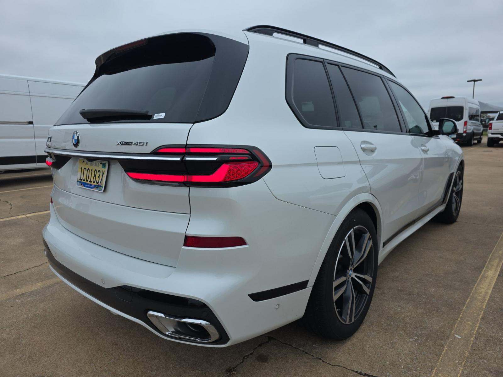 2025 BMW X7 xDrive40i AWD