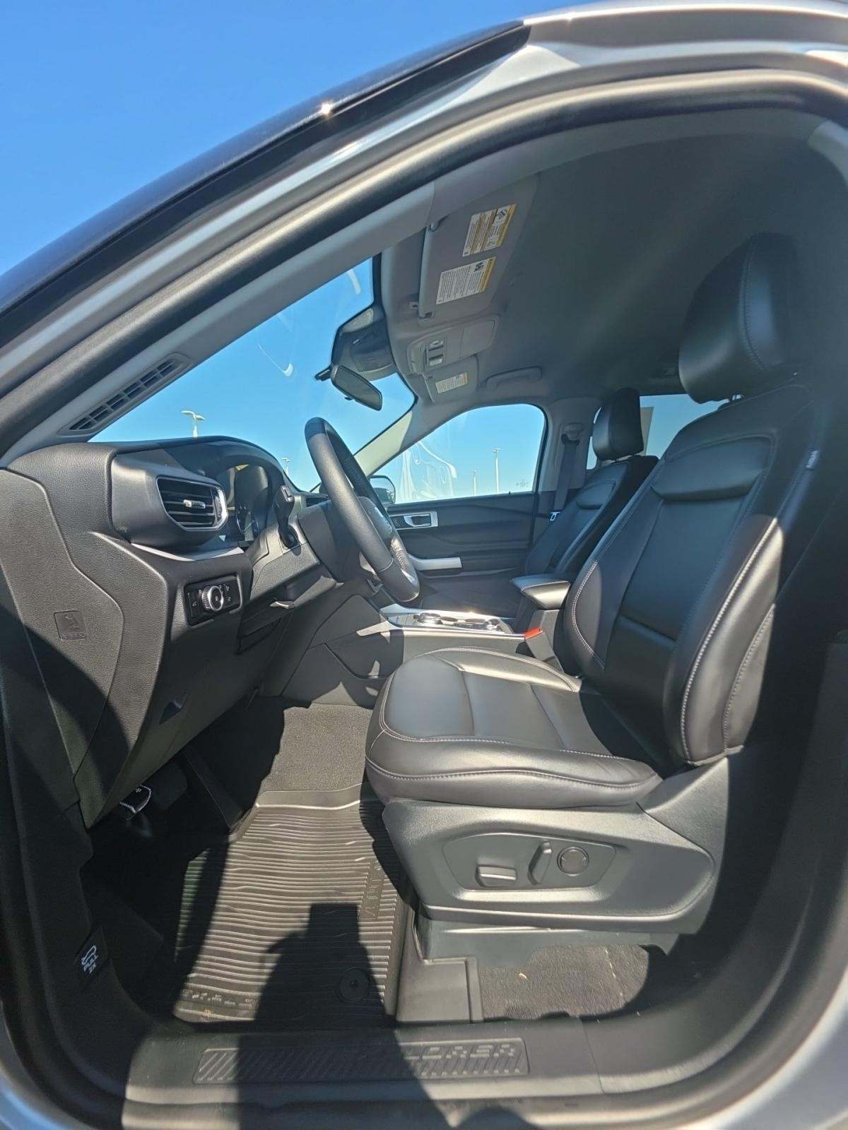 2023 Ford Explorer XLT AWD