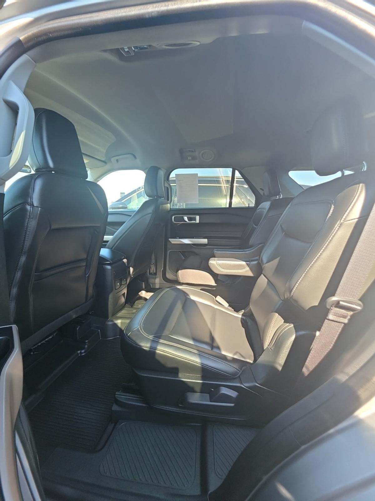 2023 Ford Explorer XLT AWD