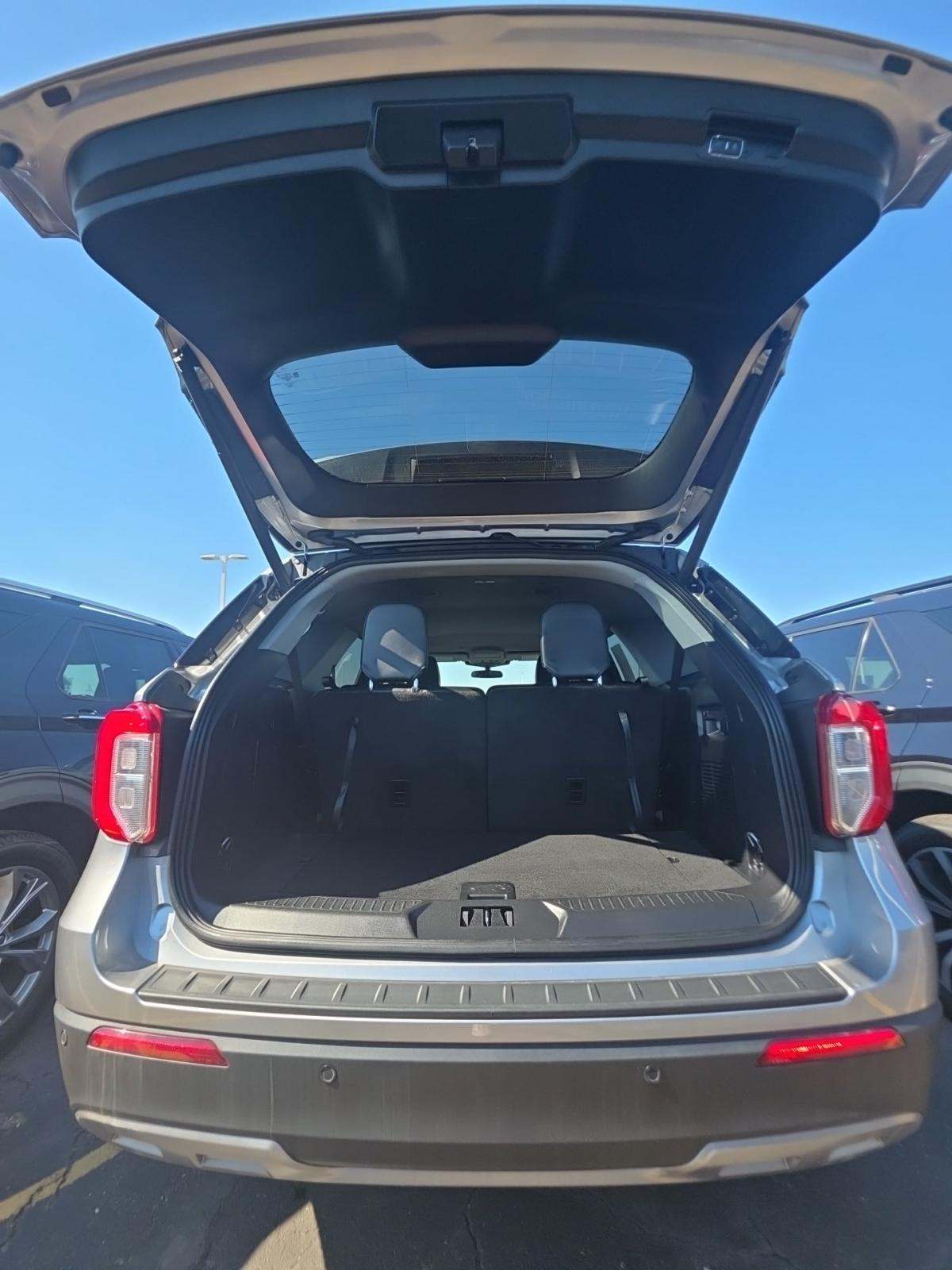 2023 Ford Explorer XLT AWD