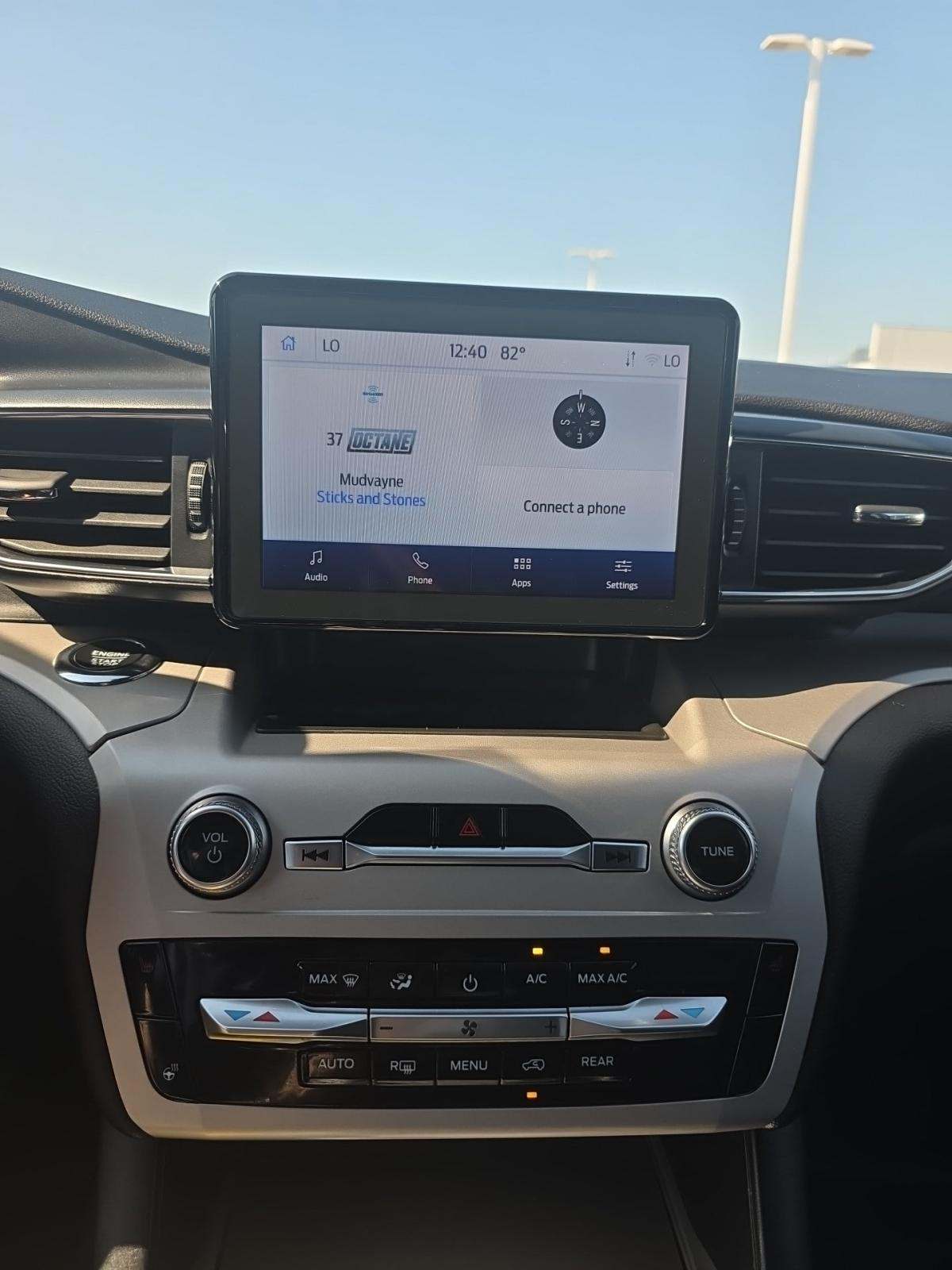 2023 Ford Explorer XLT AWD