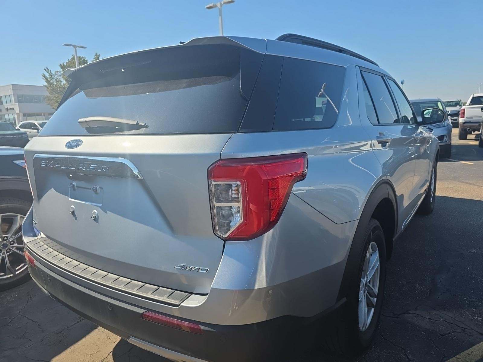 2023 Ford Explorer XLT AWD