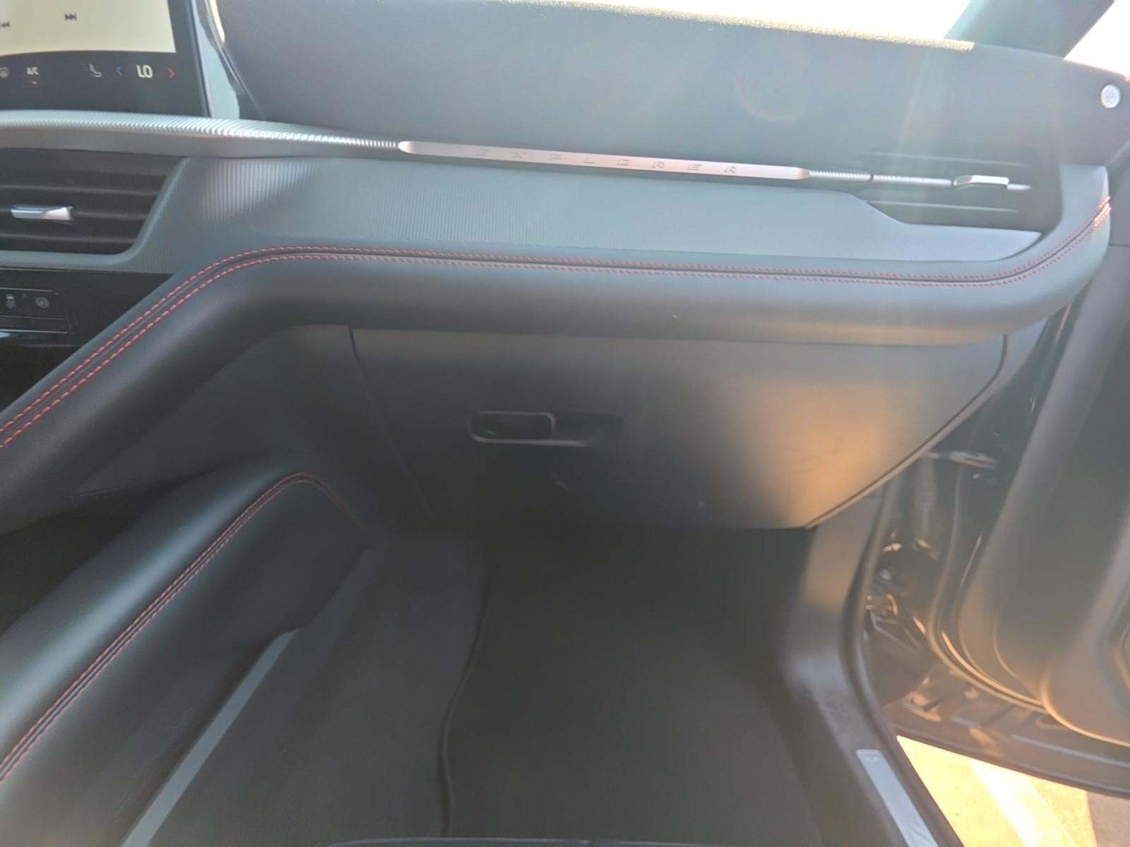 2025 Ford Explorer ST-Line AWD