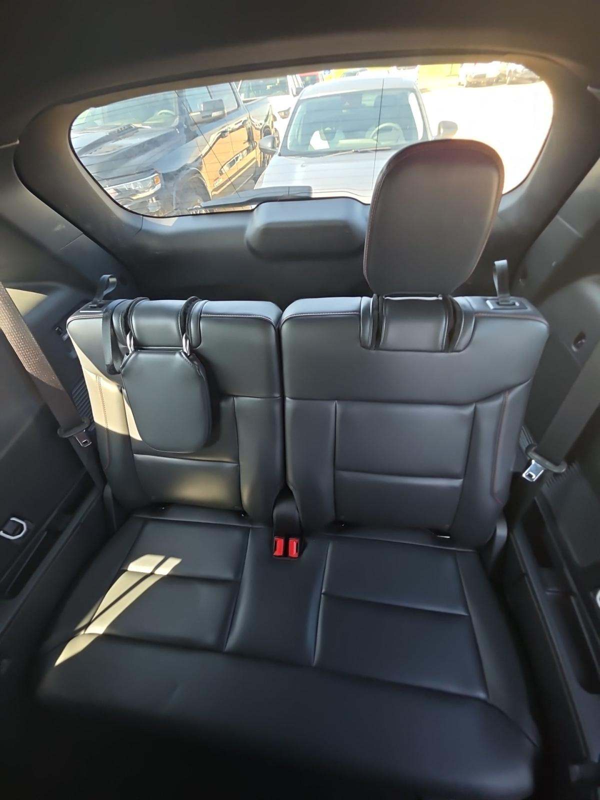 2025 Ford Explorer ST-Line AWD