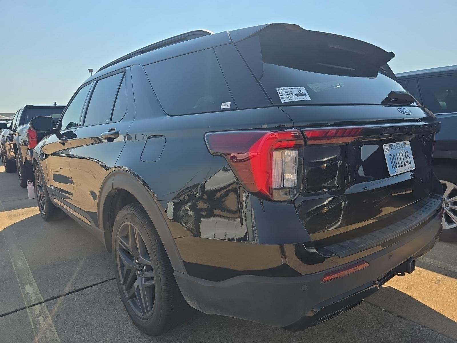 2025 Ford Explorer ST-Line AWD